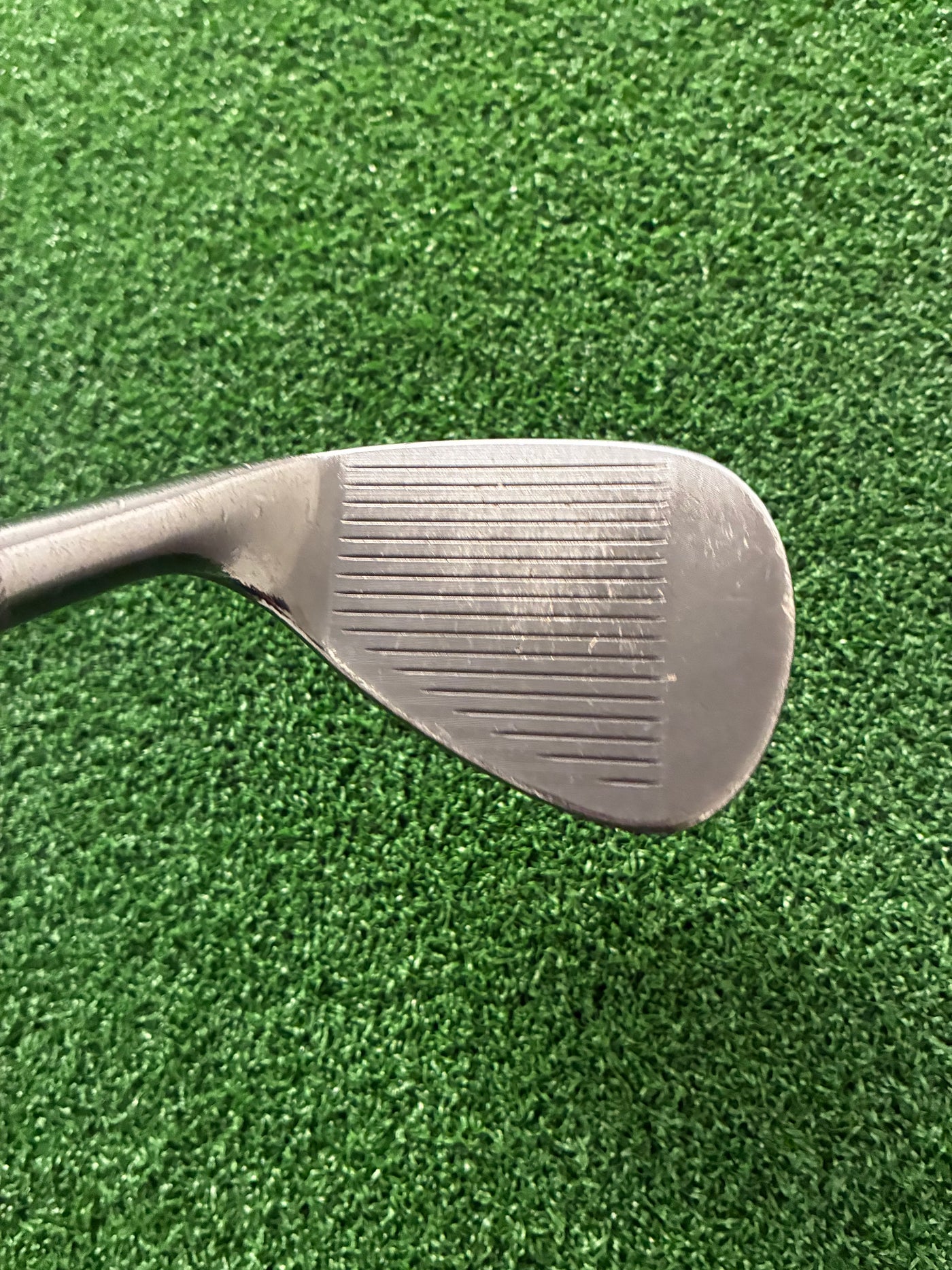 Titleist Vokey SM6 F Grind 52*