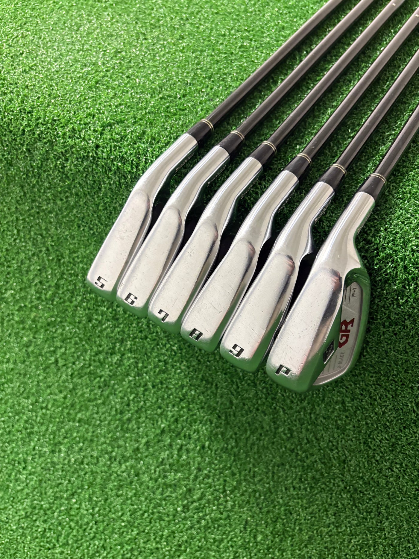 Bridgestone Tour Stage X-Blade GR P-1 5-PW (Stiff)