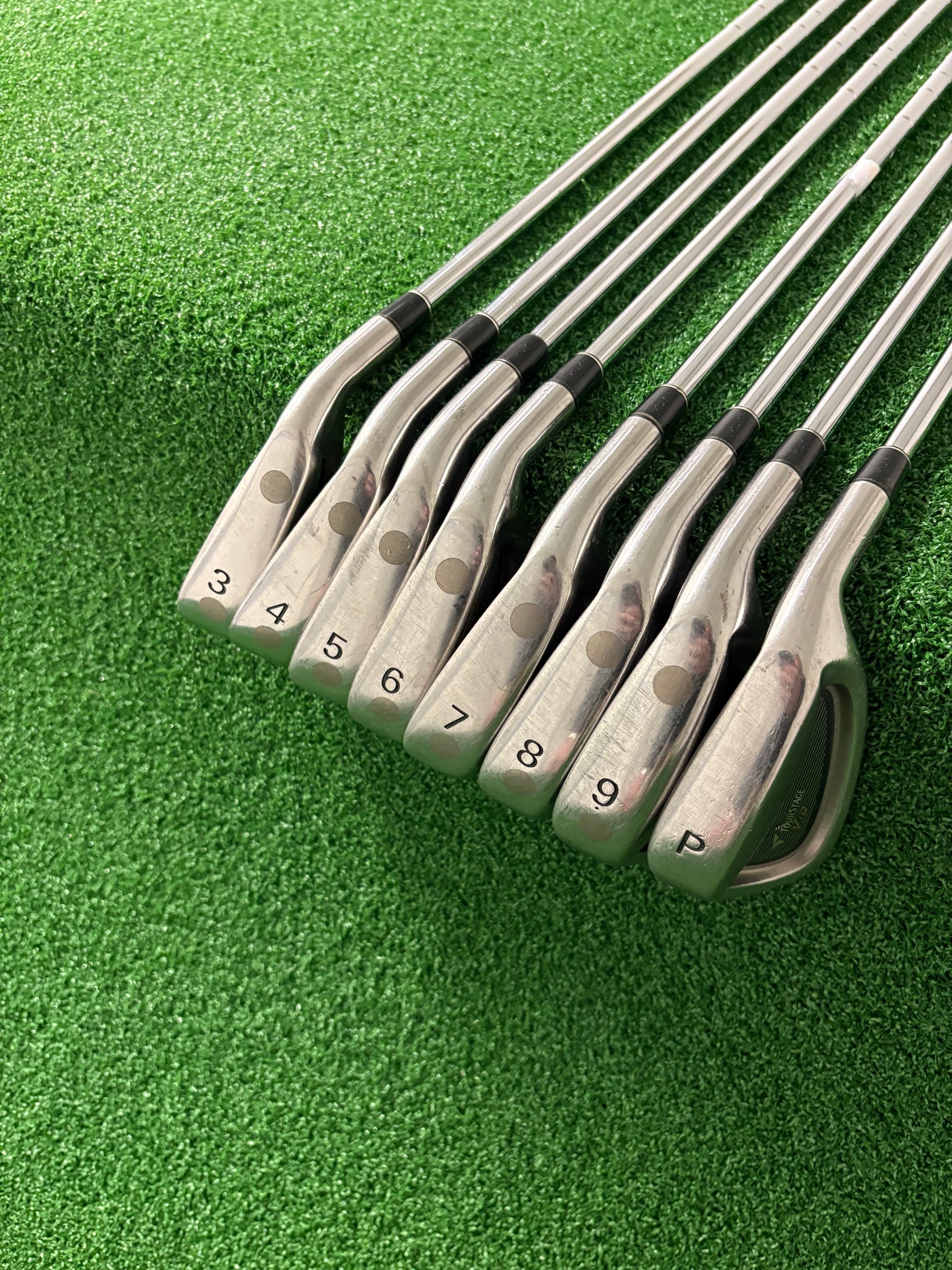 Bridgestone Tour Stage ViQ 3-PW (Stiff)