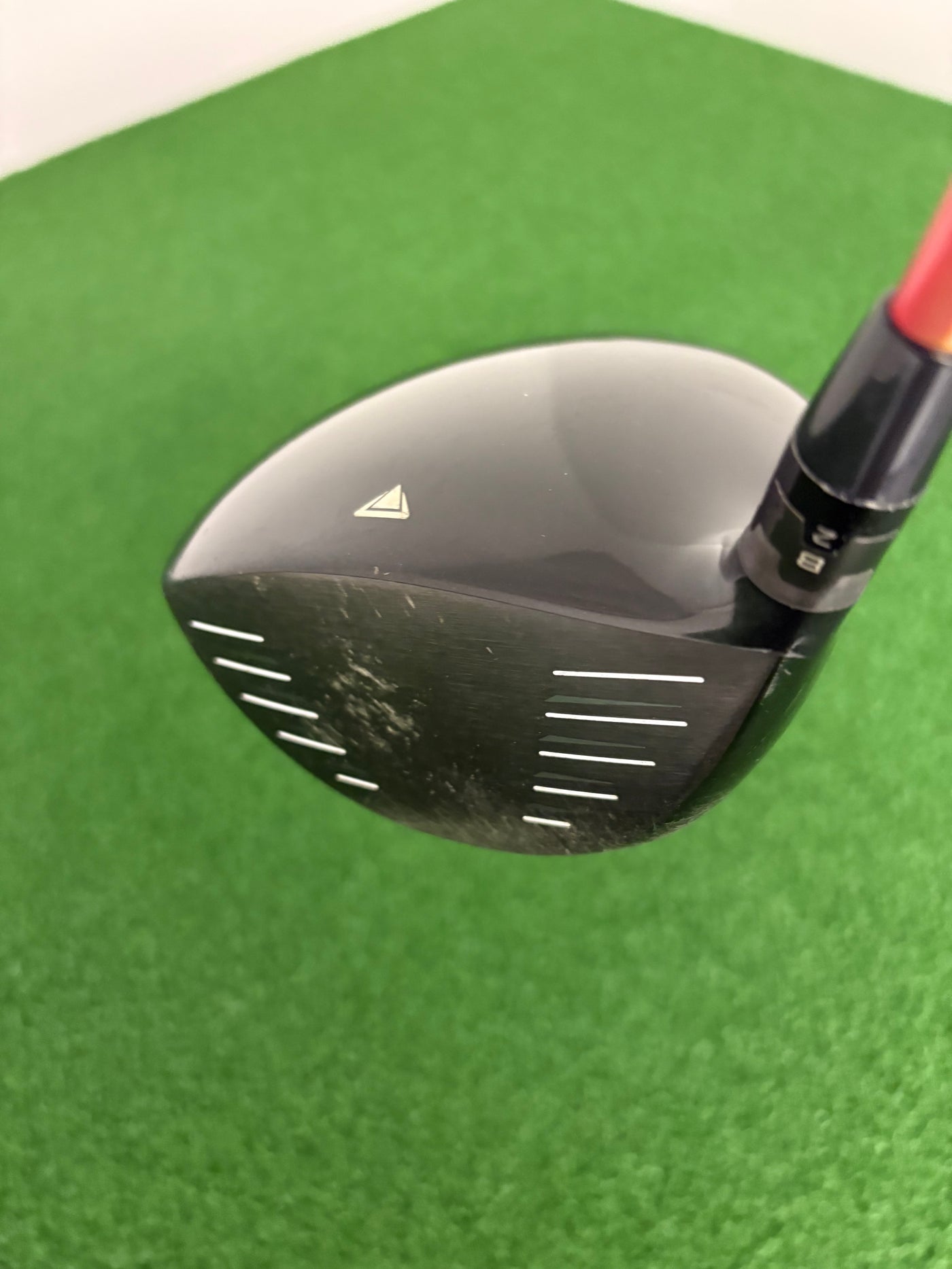 Titleist 915D2 9.5* (Stiff)