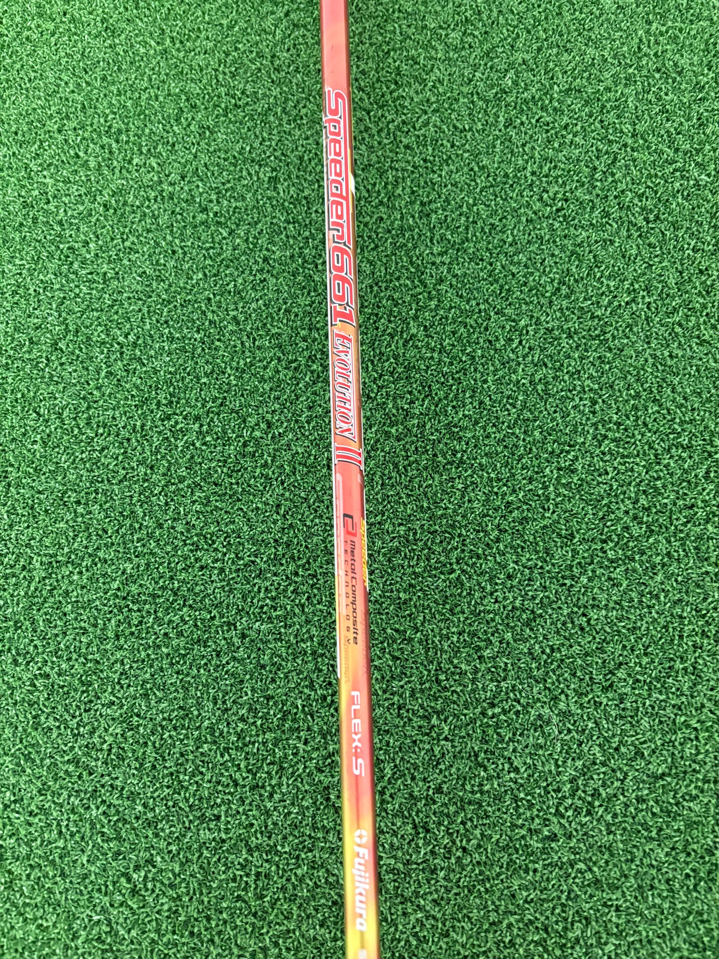 Titleist 915D2 9.5* (Stiff)