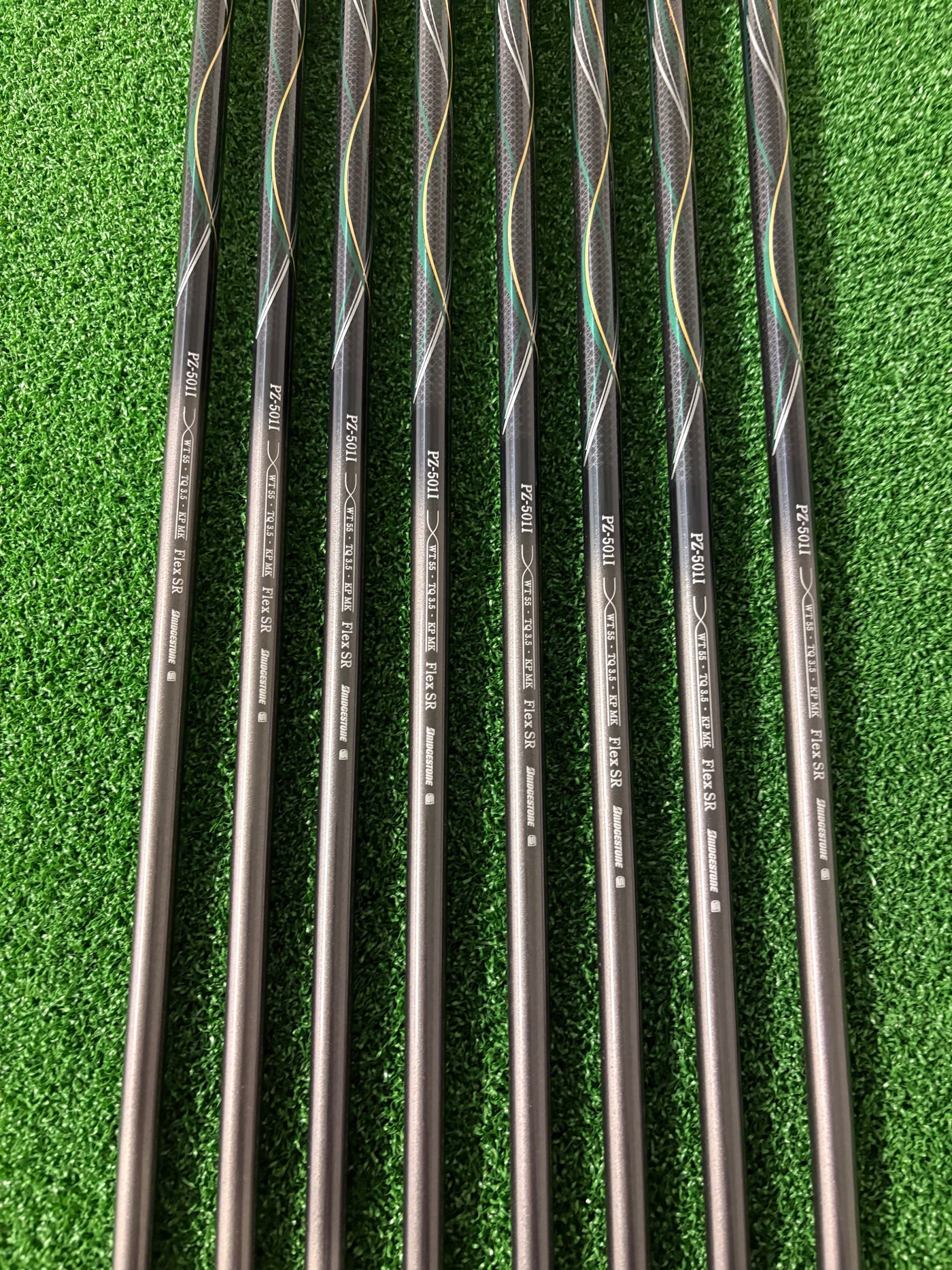 Bridgestone Tour Stage PHYZ 5-PW + AW + SW (Stiff/Regular)