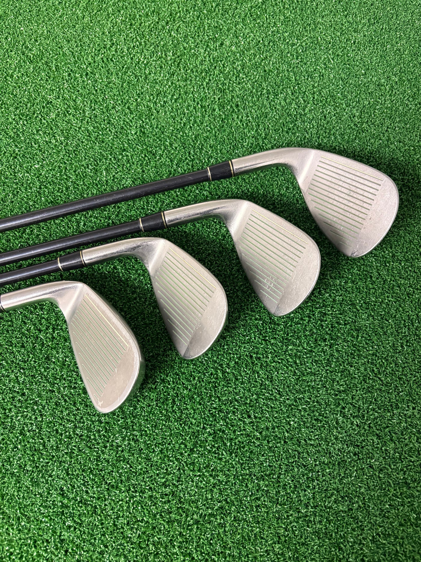 Bridgestone Tour Stage ViQ 5-PW + AW + SW (Stiff)