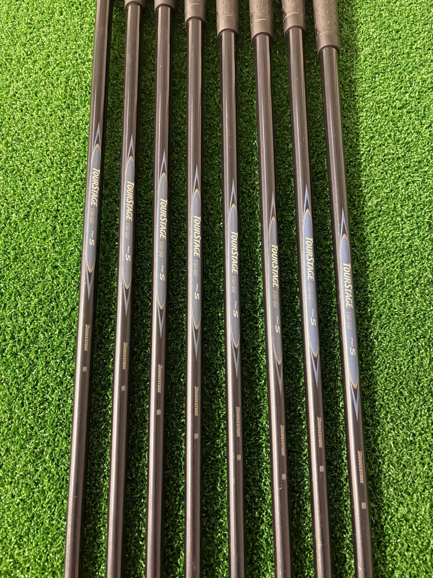 Bridgestone Tour Stage ViQ 5-PW + AW + SW (Stiff)