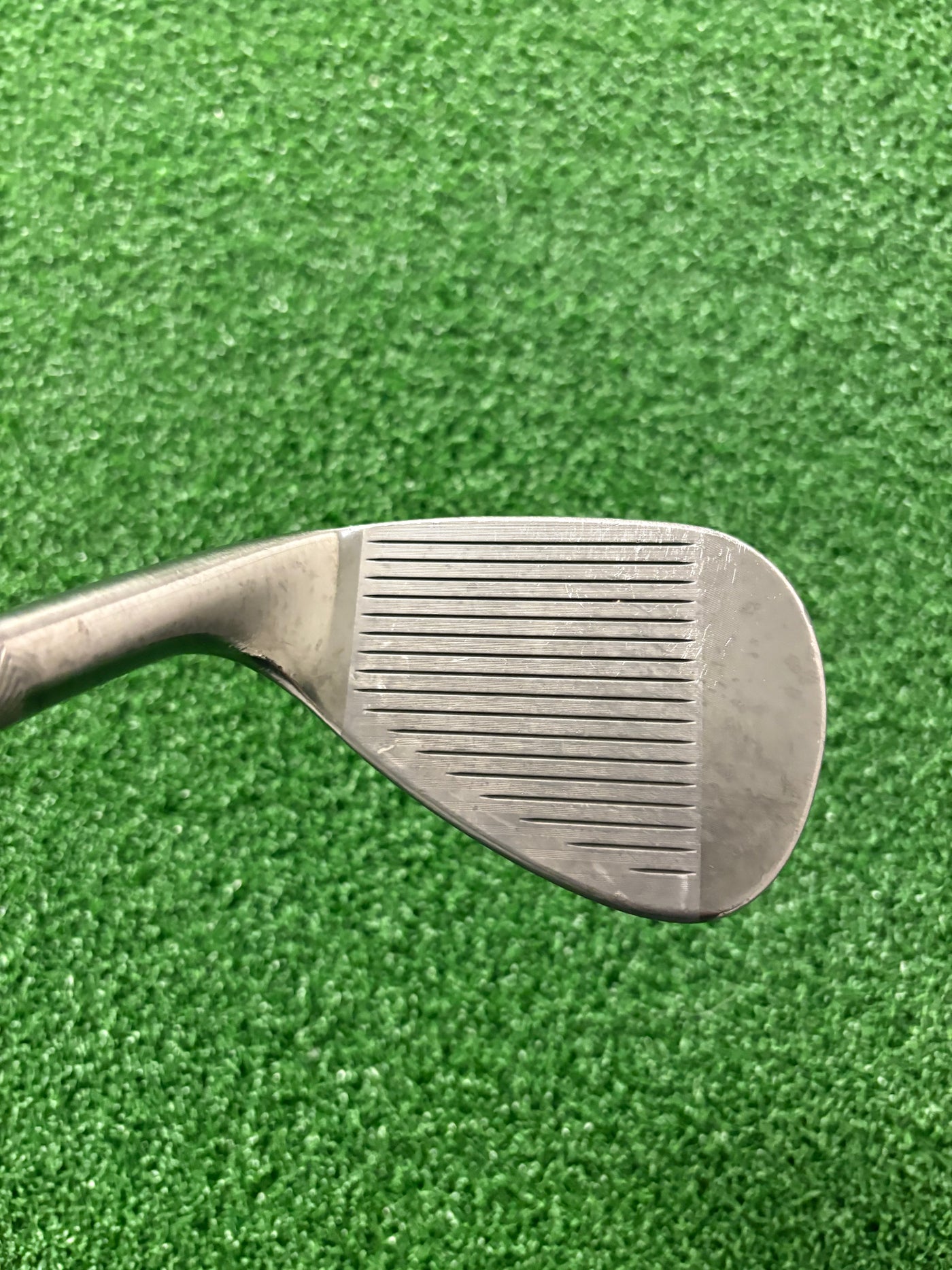Titleist Vokey SM6 F Grind 52*