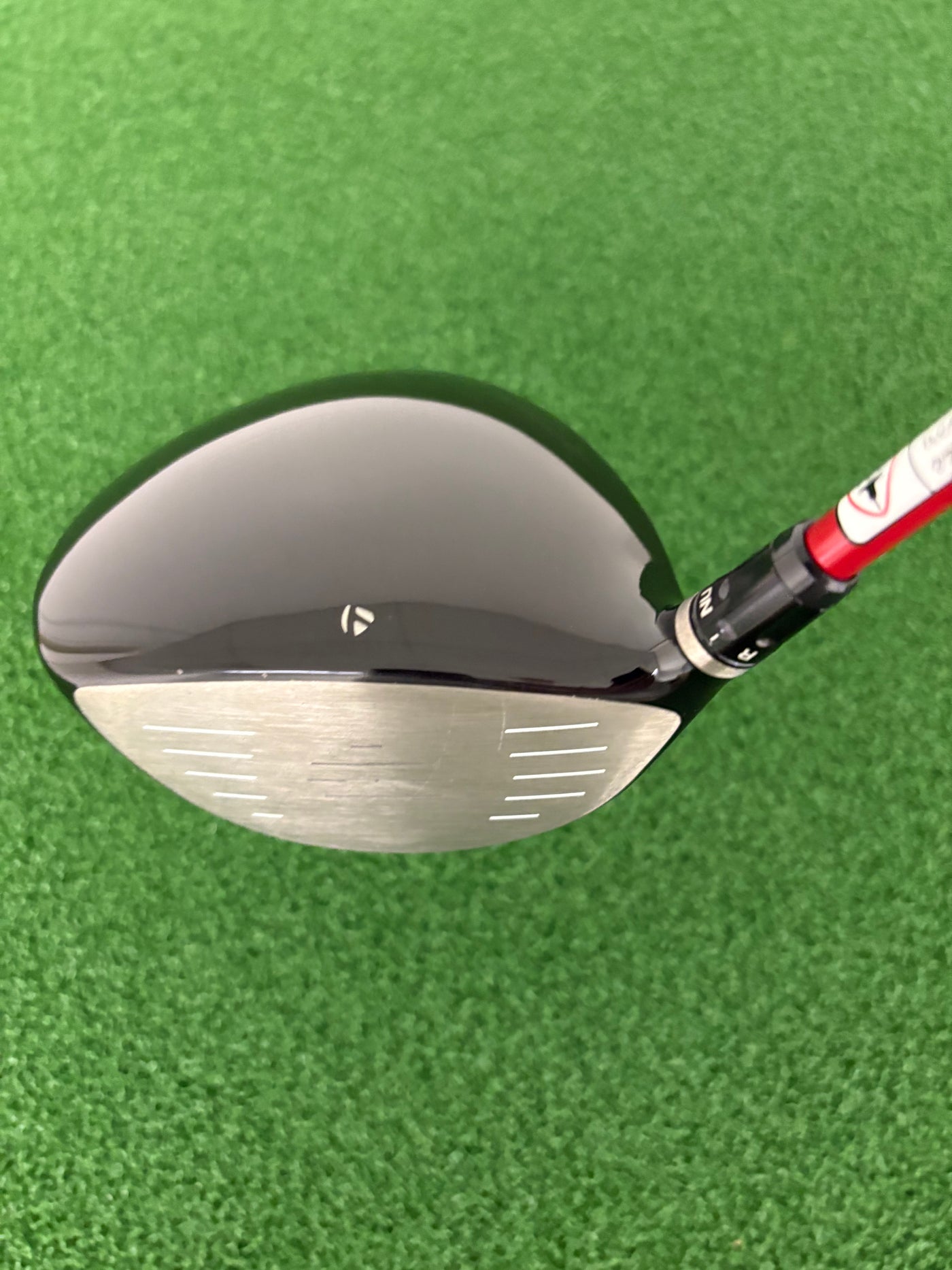 Taylormade R9 9.5* (Stiff)