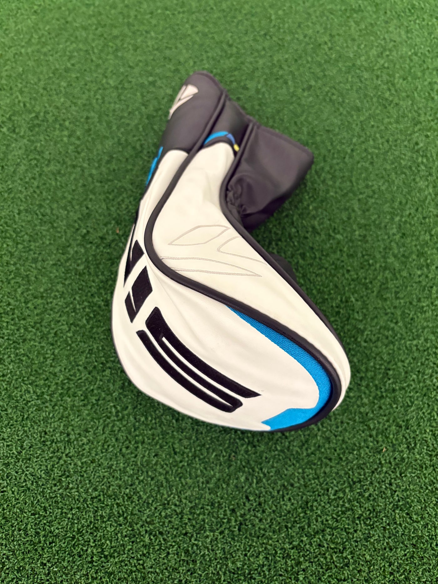 Taylormade Sim 2 Max 9.0* (Stiff)