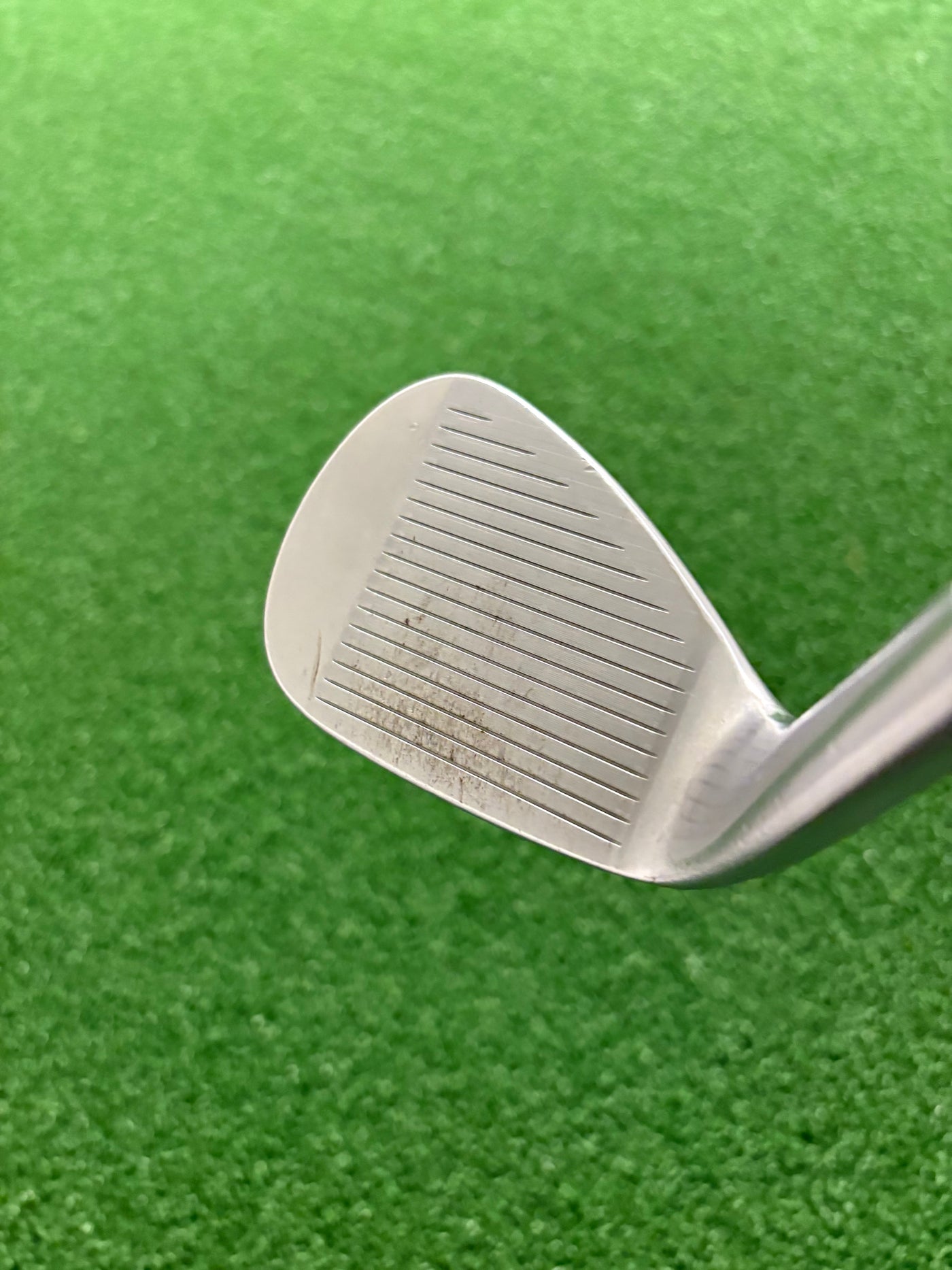 Titleist Vokey SM9 F Grind 52*
