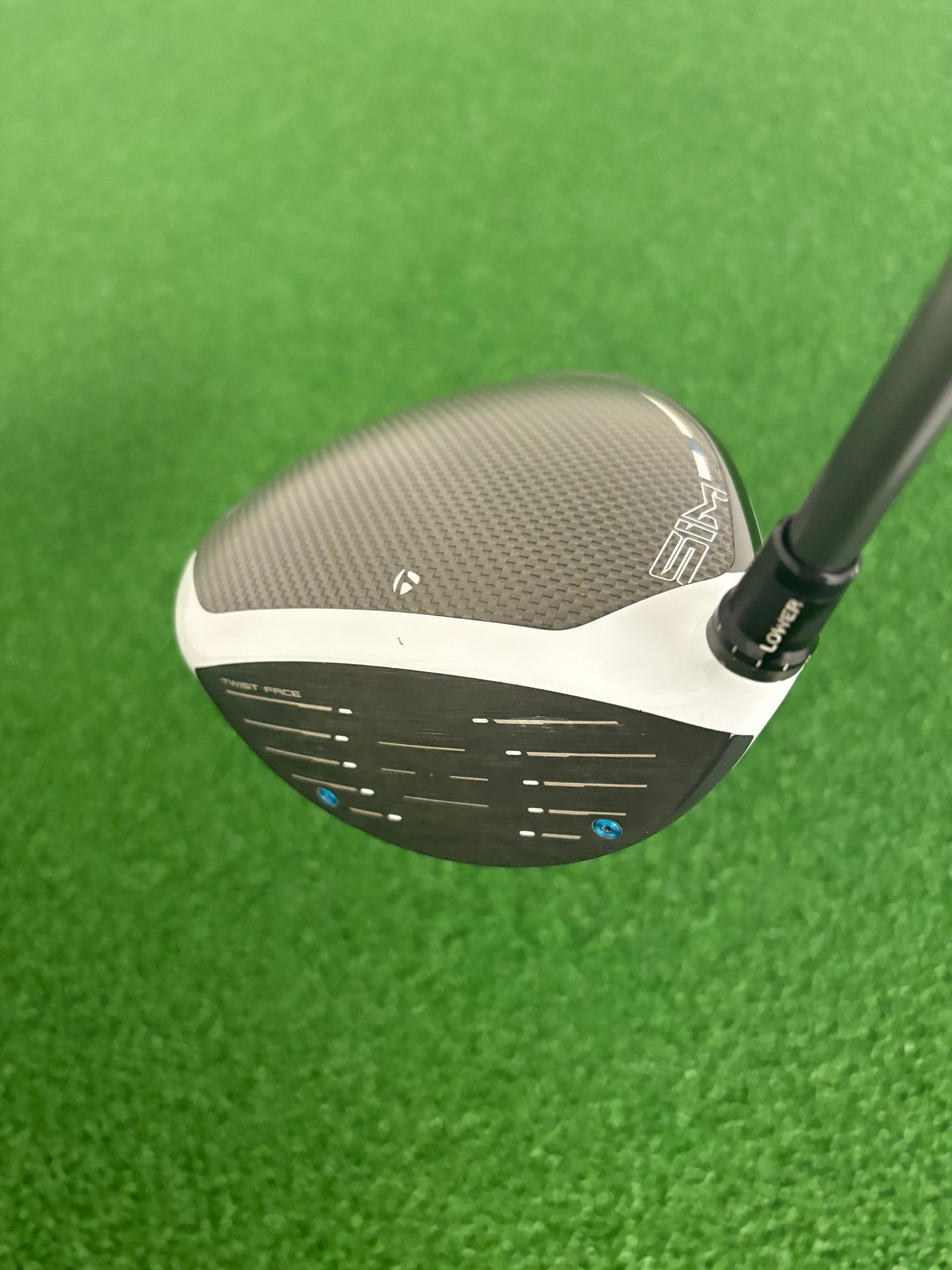Taylormade Sim 10.5* (Stiff)