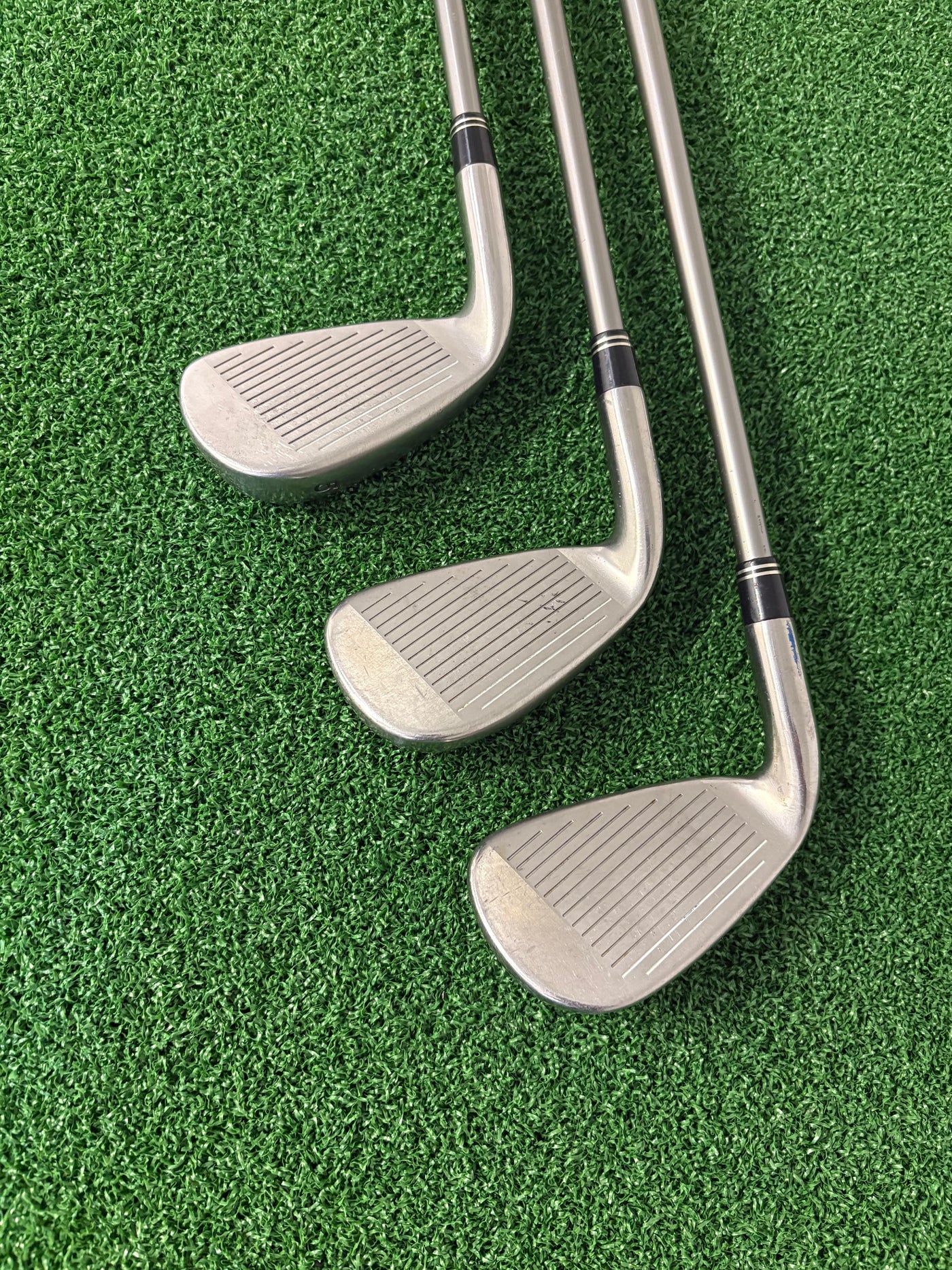 Set Ferri TaylorMade R7 5 Pezzi 6I-PW Graphite Stiff RE-AX 55 PLUS - Usato