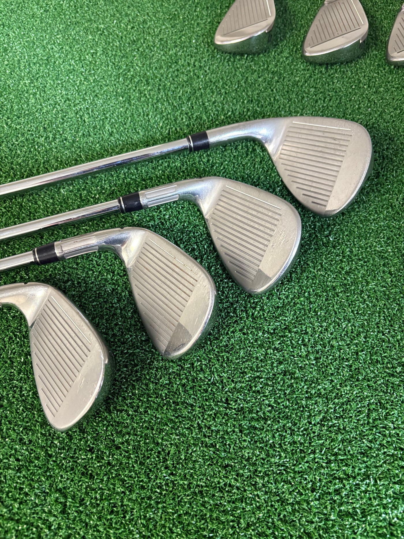 Taylormade M2 (2017) 5-PW + AW + SW (Stiff)