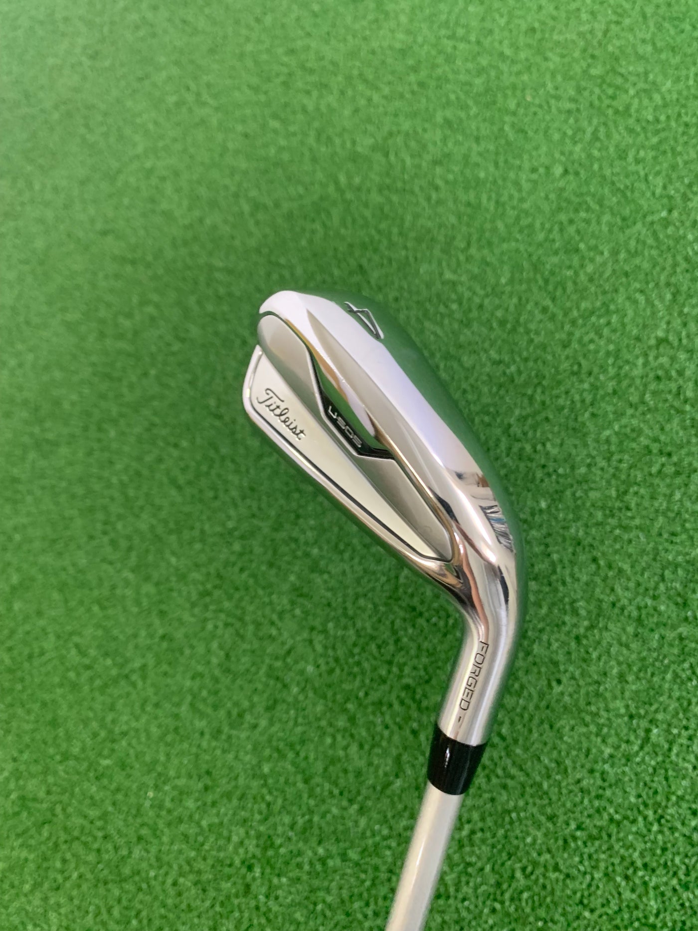 Titleist U505 22* 4 Utility Iron (Stiff)