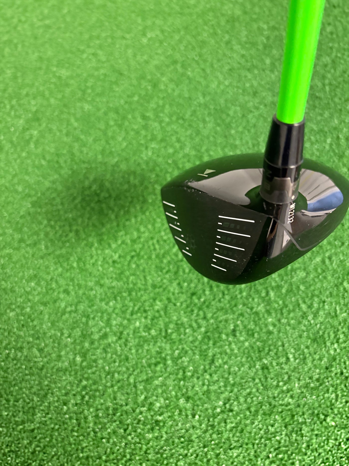 Titleist 913D3 9.5* (Stiff)