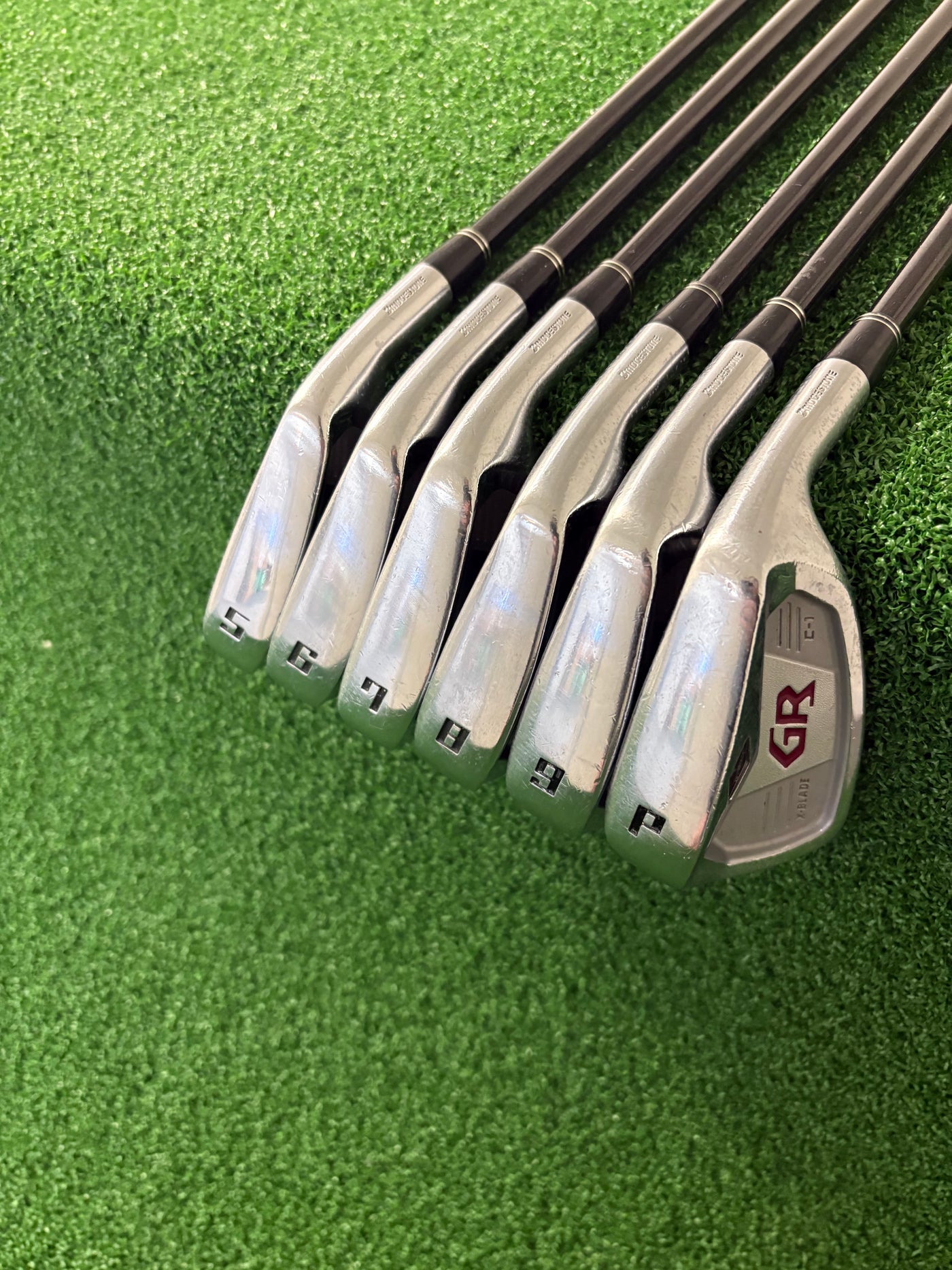 Bridgestone Tour Stage X-Blade GR C-1 5-PW (Stiff)
