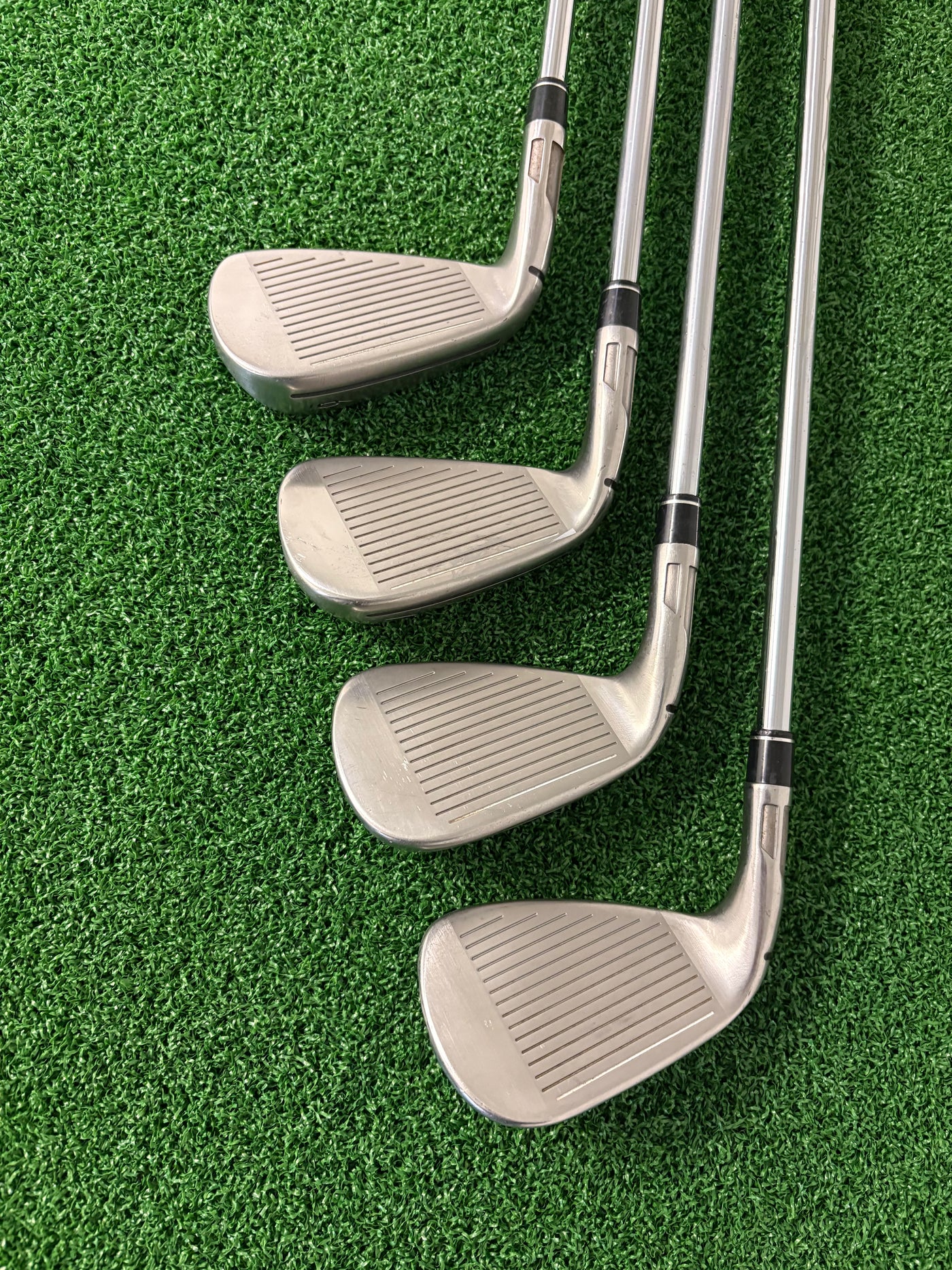 Taylormade Stealth 6-PW + AW + SW (Stiff)