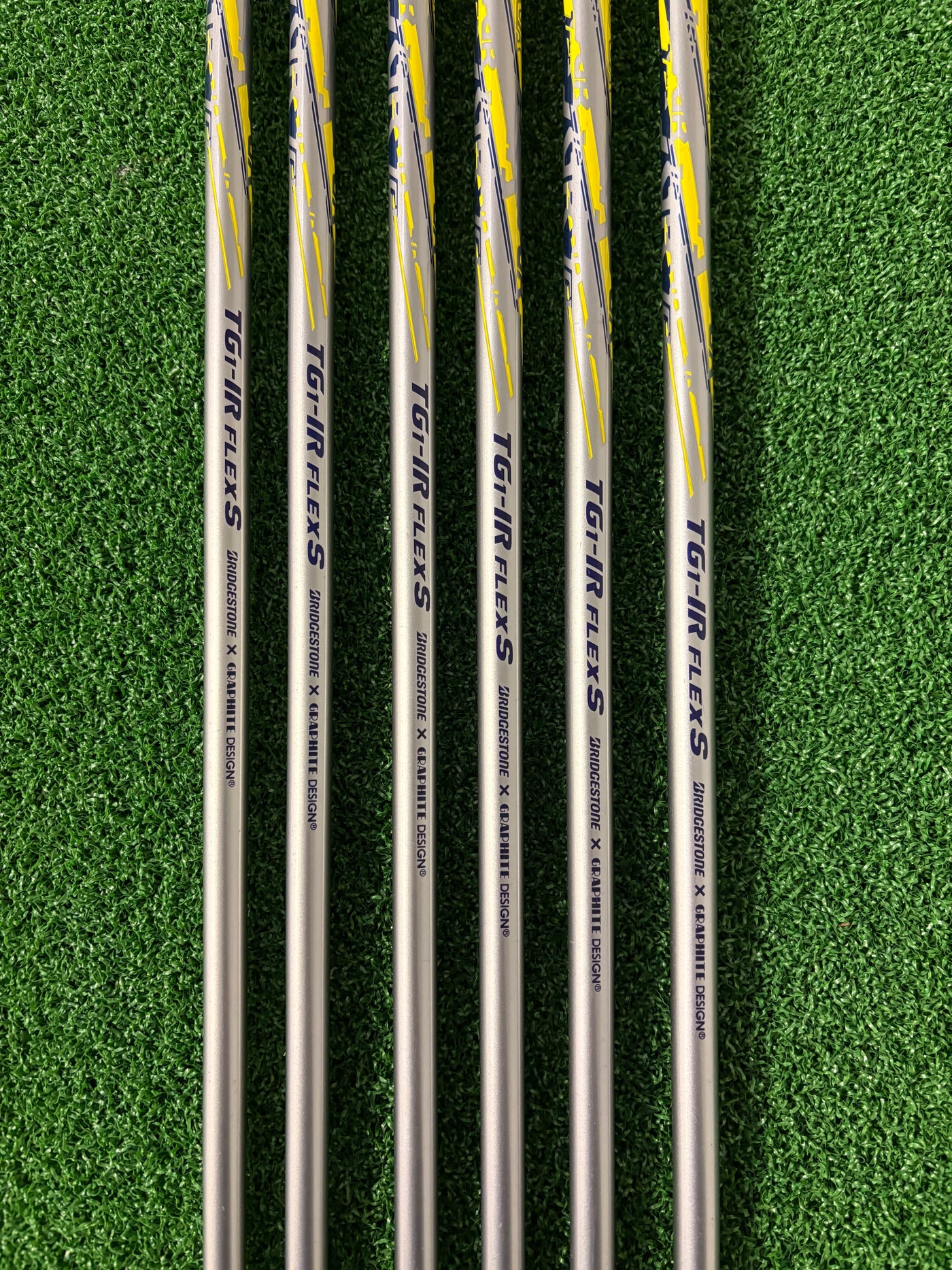 Bridgestone Tour B JGR HF2 5-PW (Stiff)