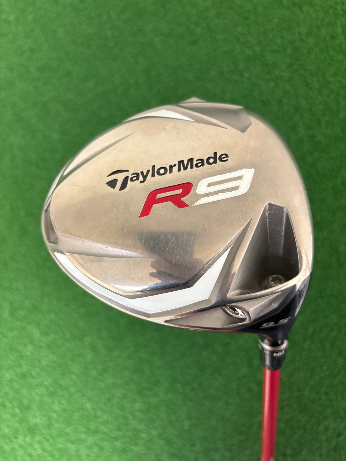 Taylormade R9 9.5* (Stiff)