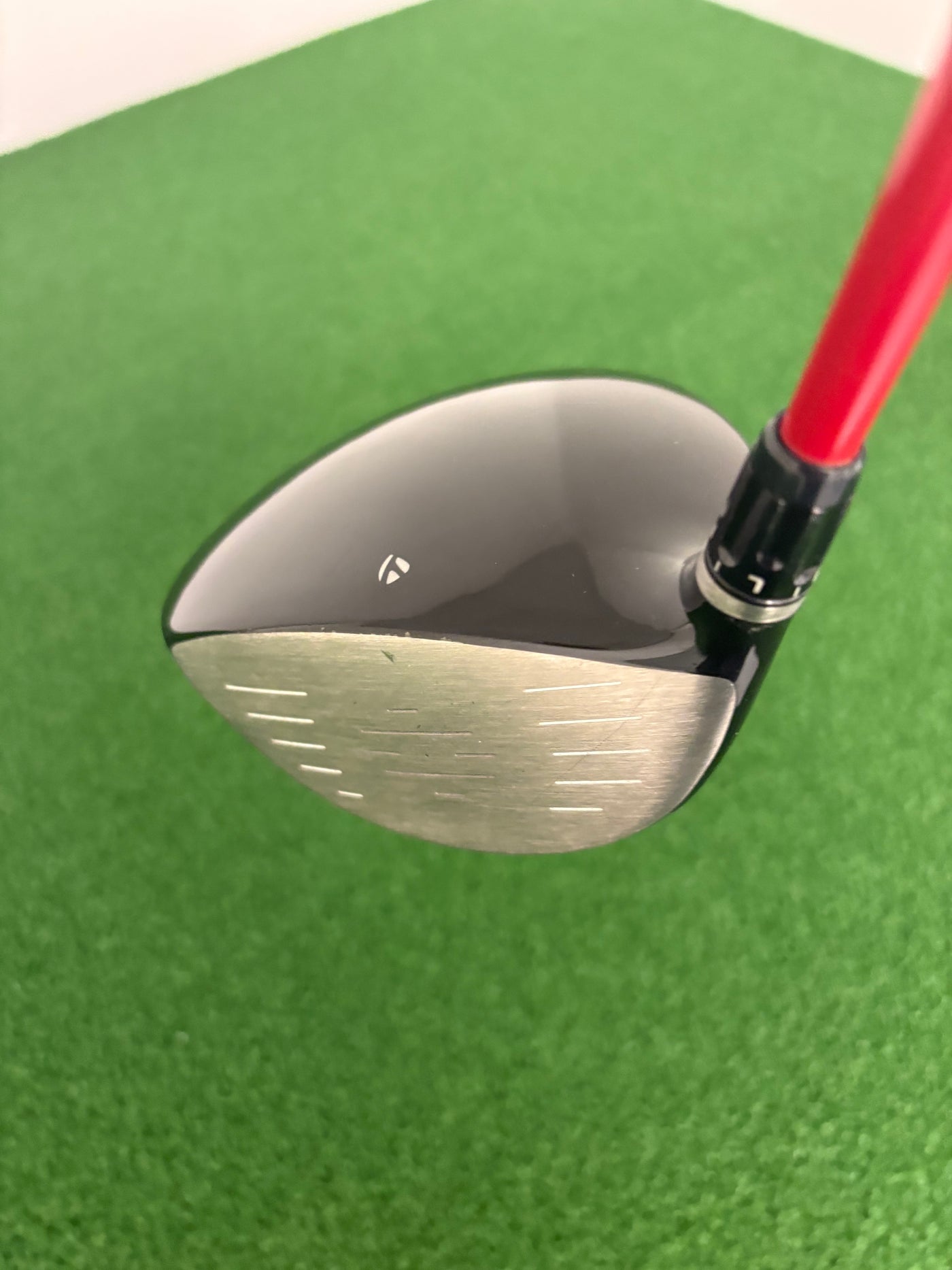 Taylormade R9 9.5* (Stiff)