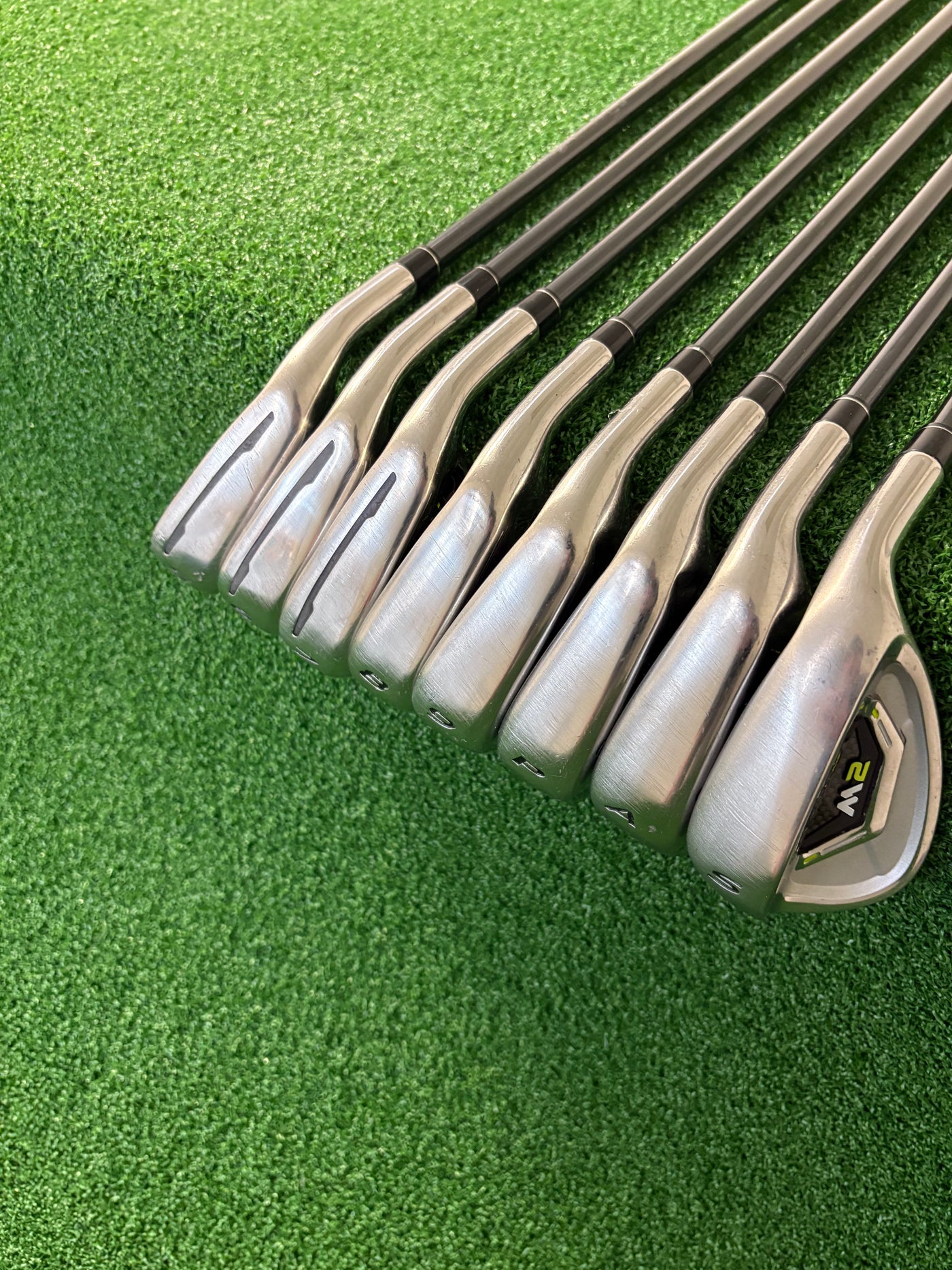 Taylormade M2 (2017) 5-PW + AW + SW (Stiff)