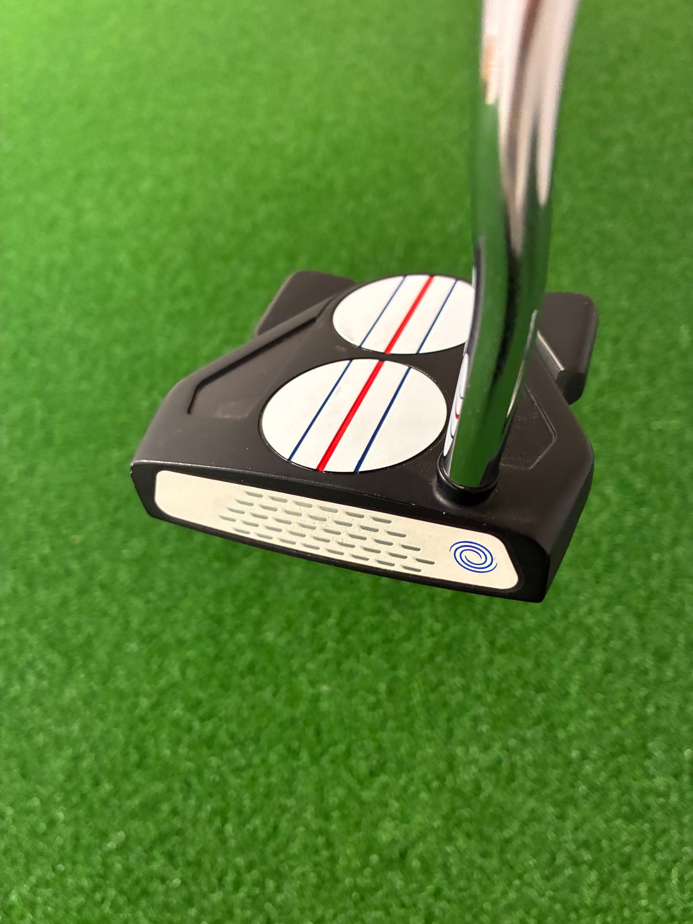 Odyssey 2-Ball Ten Triple Track (33")