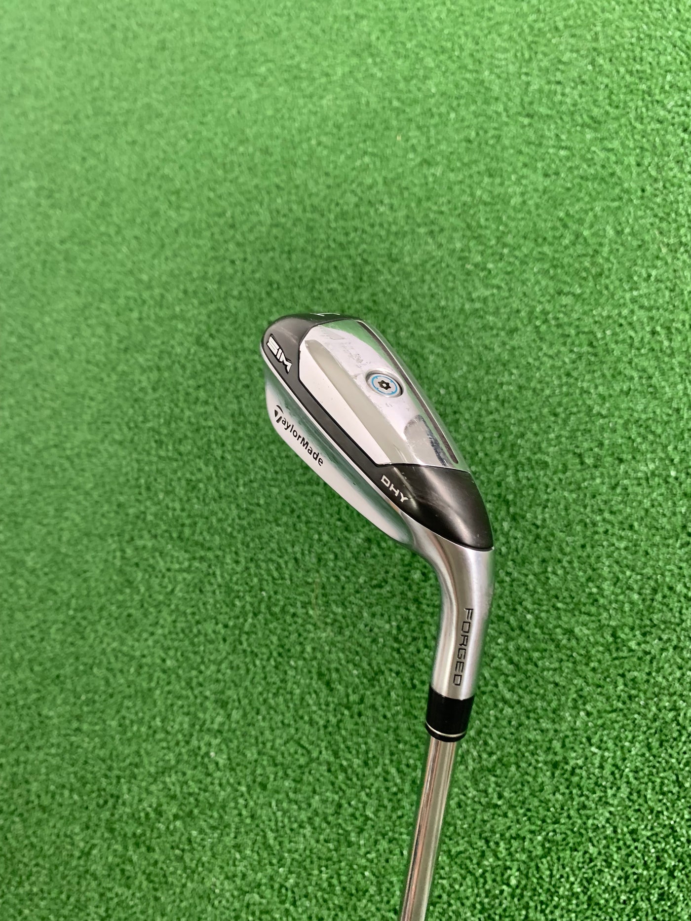 Taylormade Sim DHY 22* 4 Utility Iron (Stiff)