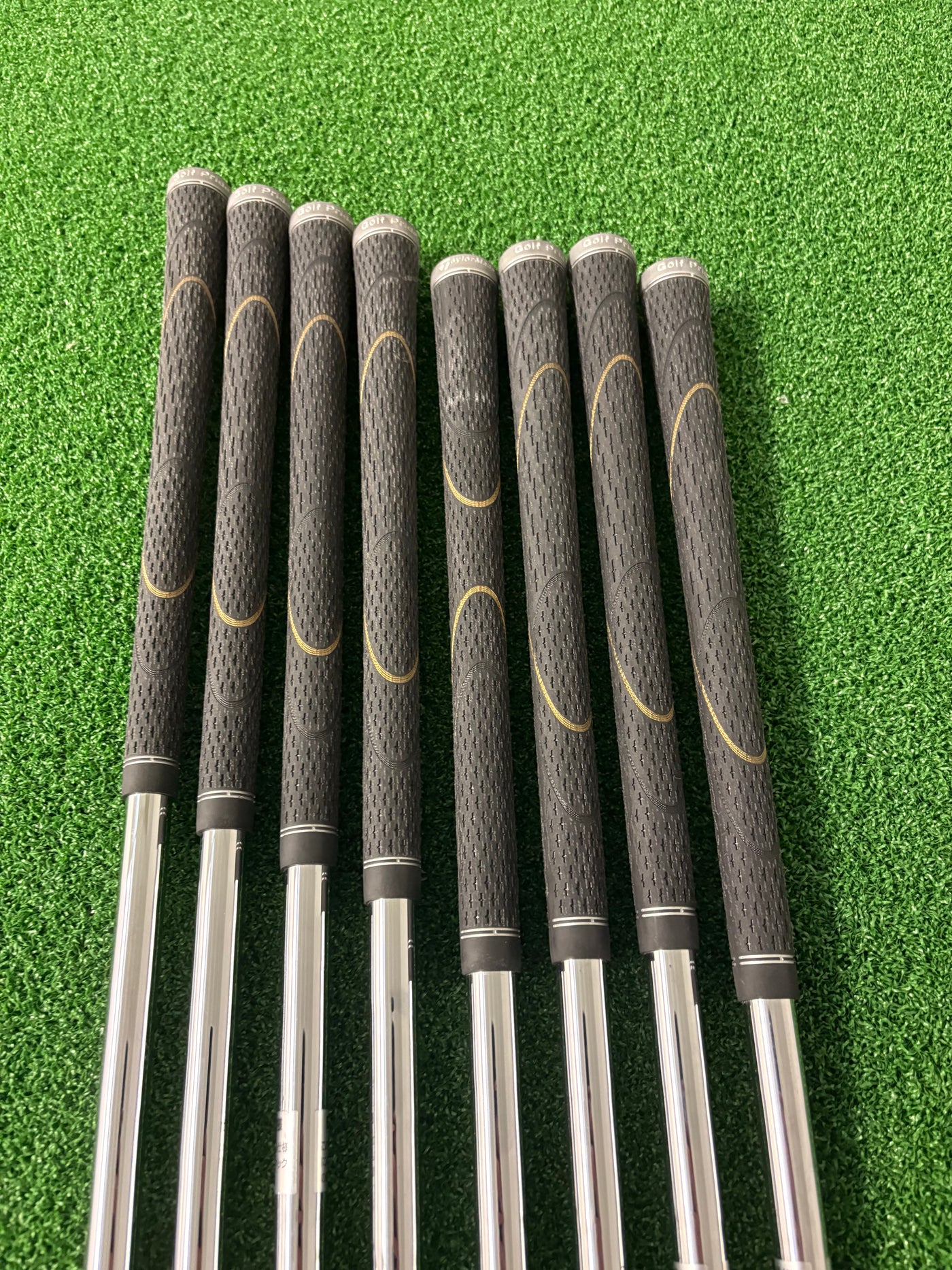 TaylorMade XR(2008) 5-PW + AW + SW