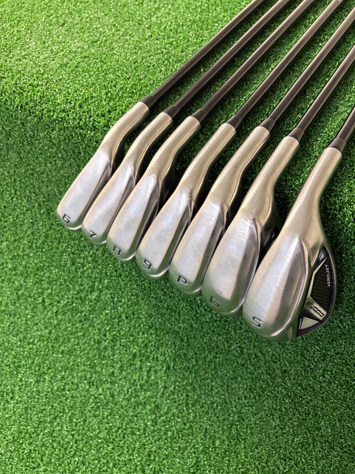 Cobra AEROJET 6-PW + GW + SW (Stiff)