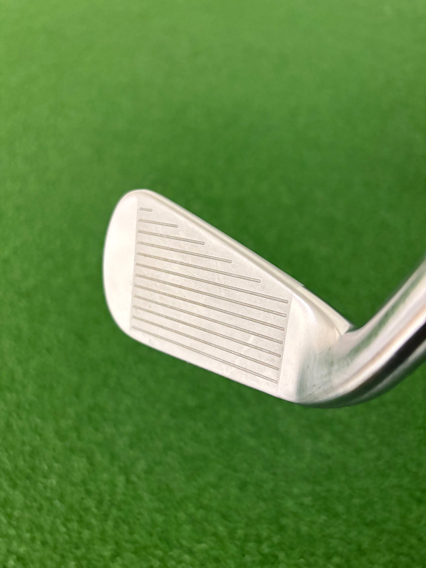 Titleist U510 22* 4 Utility Iron (Stiff)