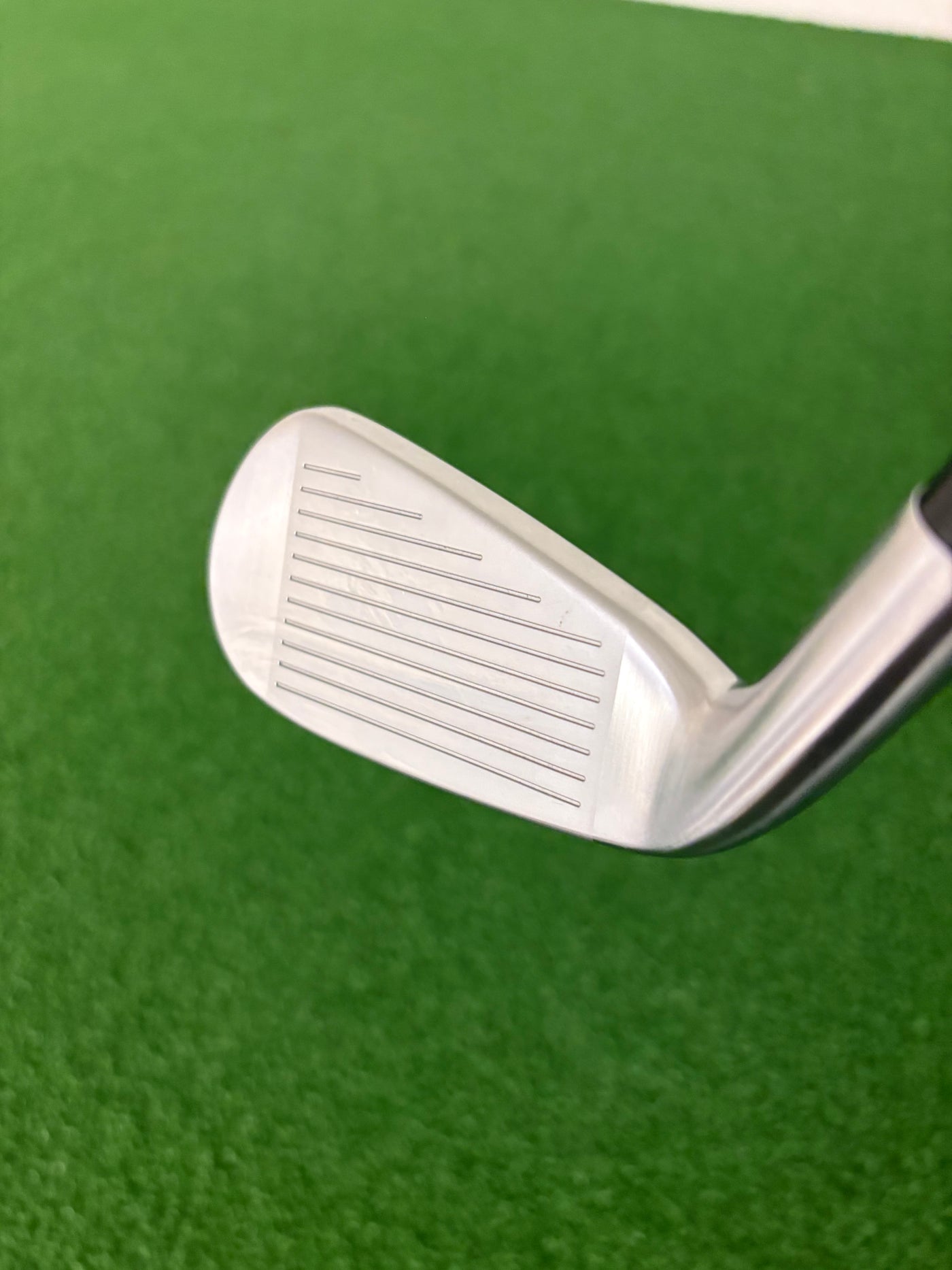 Taylormade Stealth DHY 22* 4 Utility Iron (Stiff)