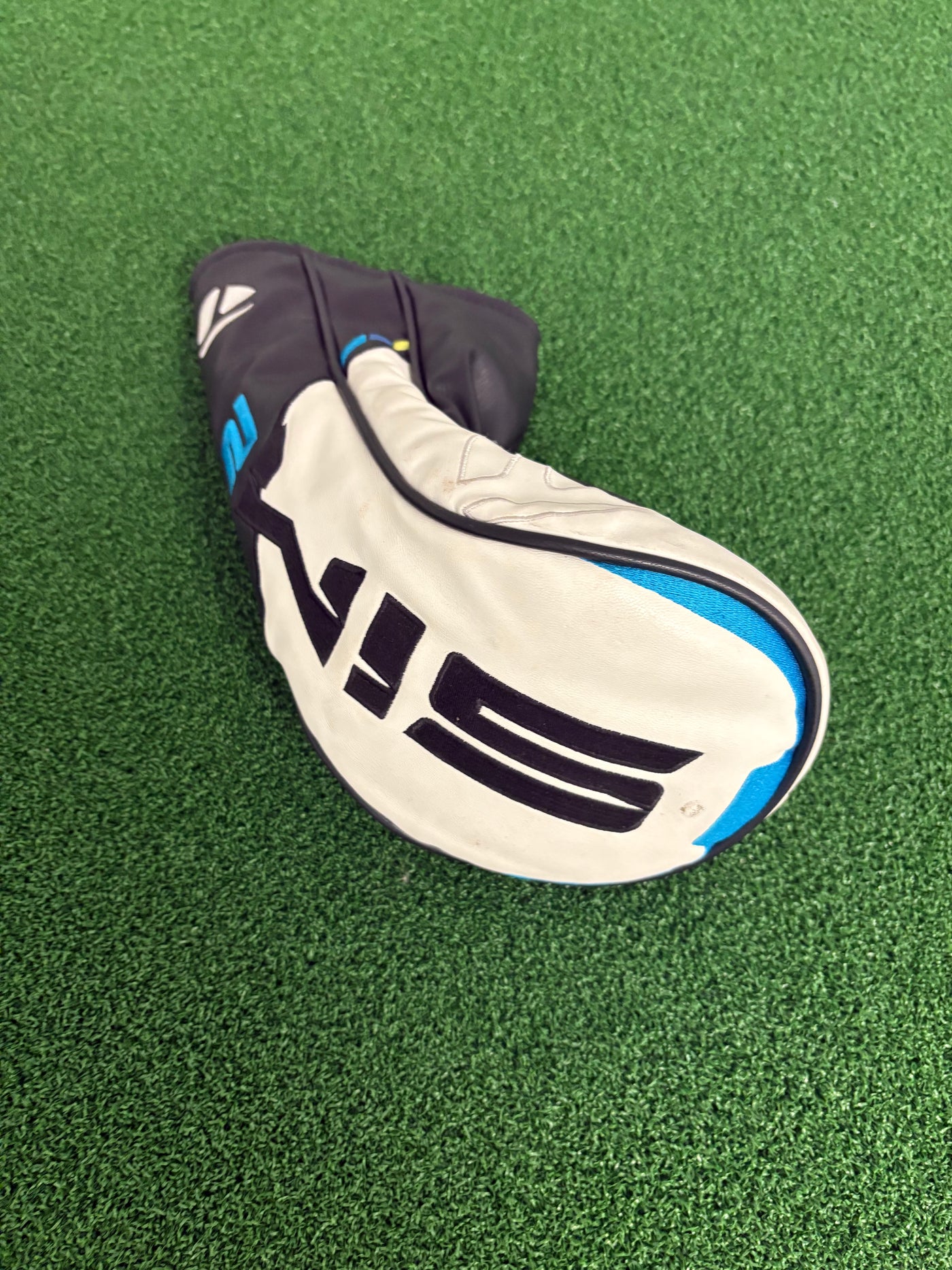 Taylormade Sim 2 Max 9.0* (Stiff)