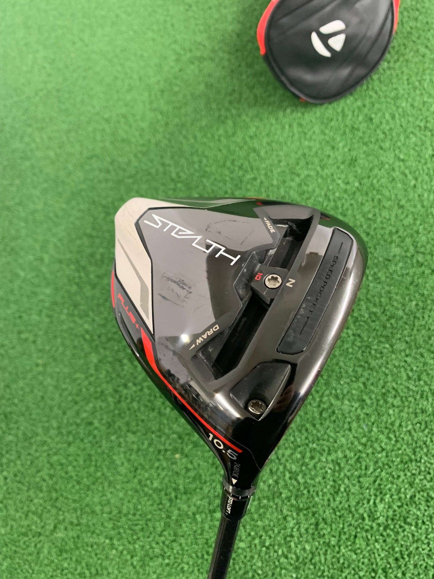 Taylormade Stealth Plus 10.5* (Stiff/Regular)