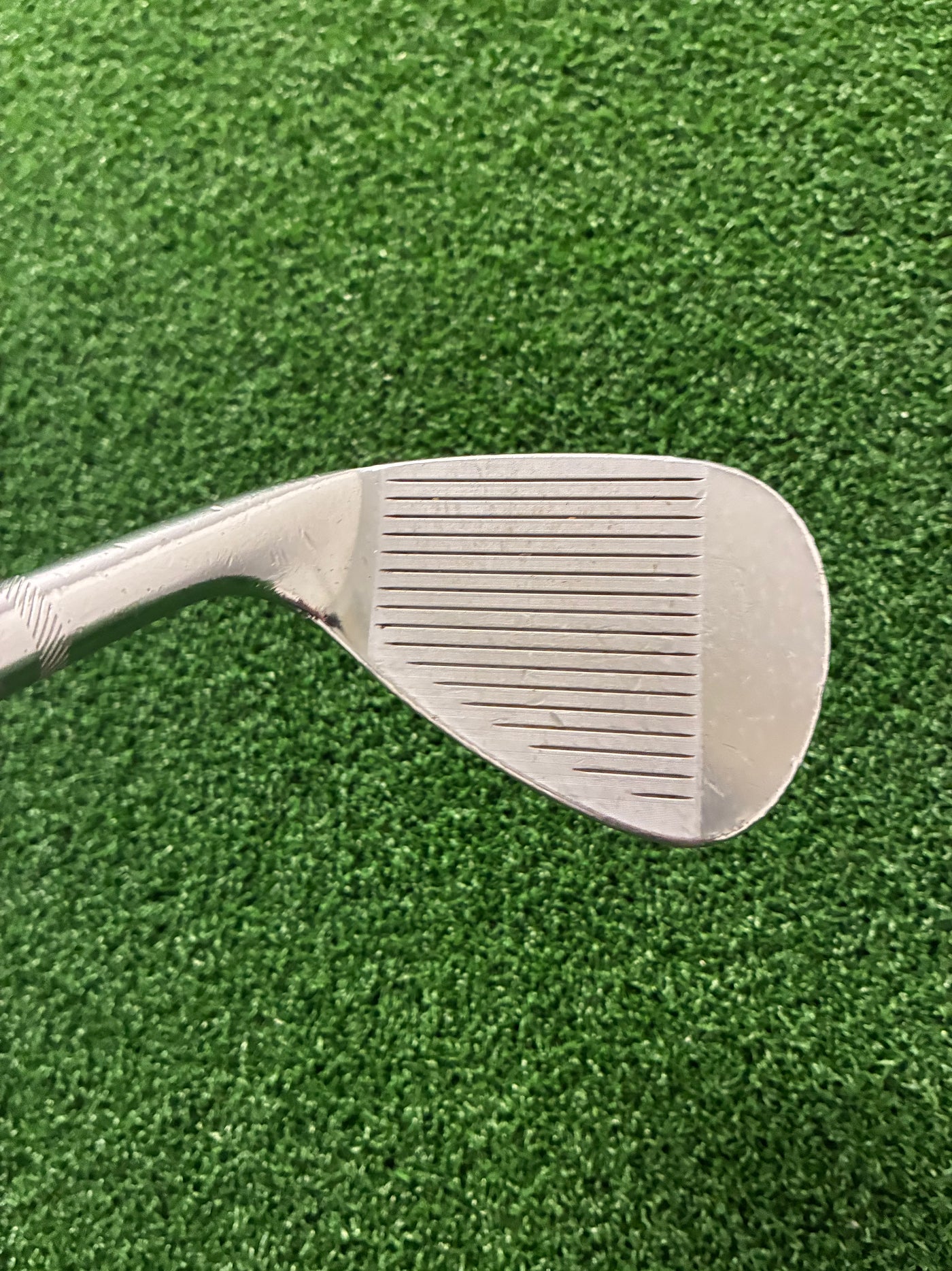 Titleist Vokey SM6 F Grind 52*