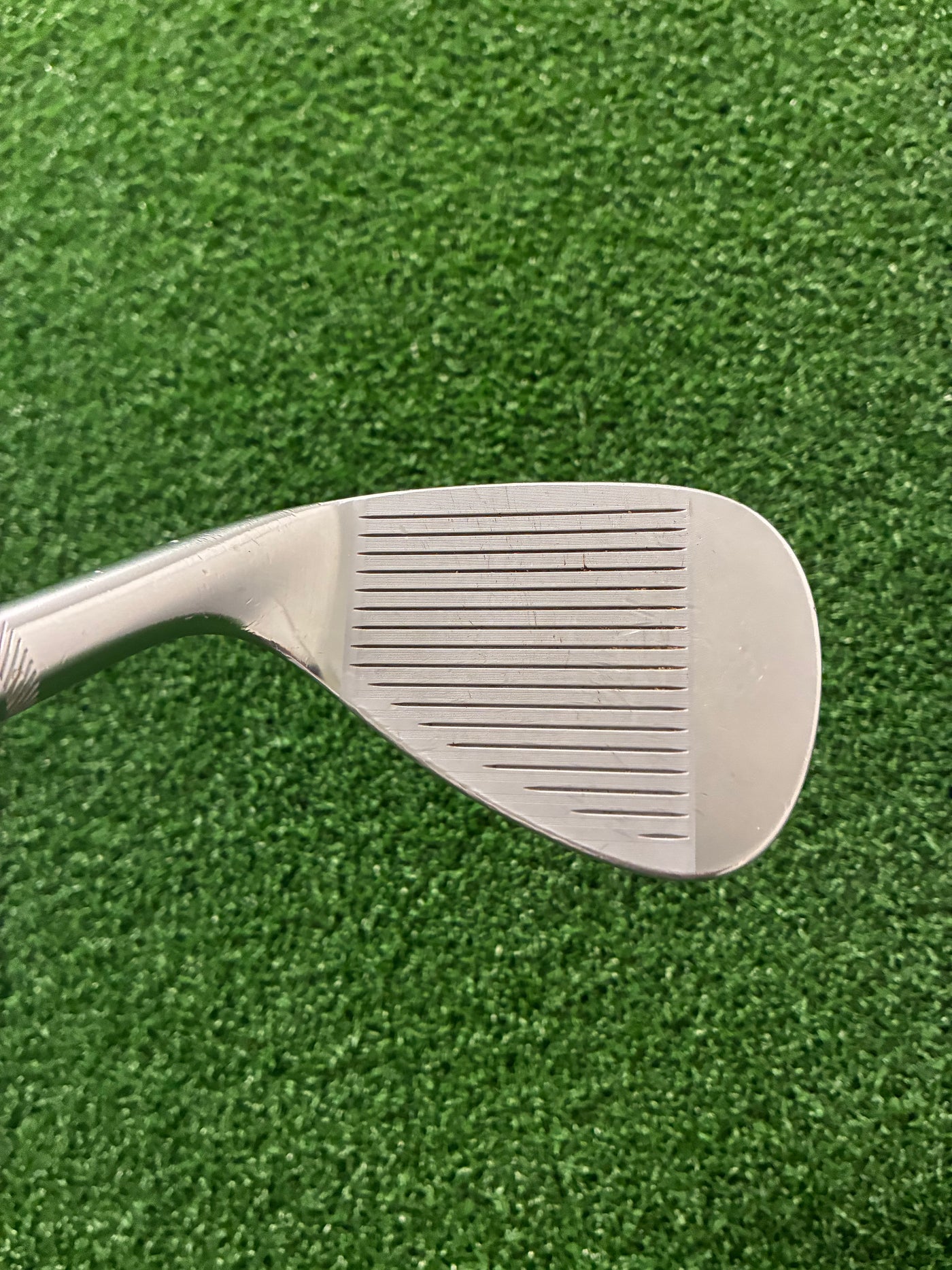 Titleist Vokey SM7 F Grind 52*