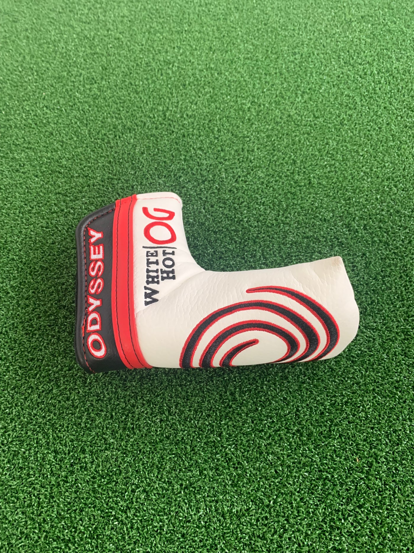 Odyssey White Hot OG #2 (34") *NEW*