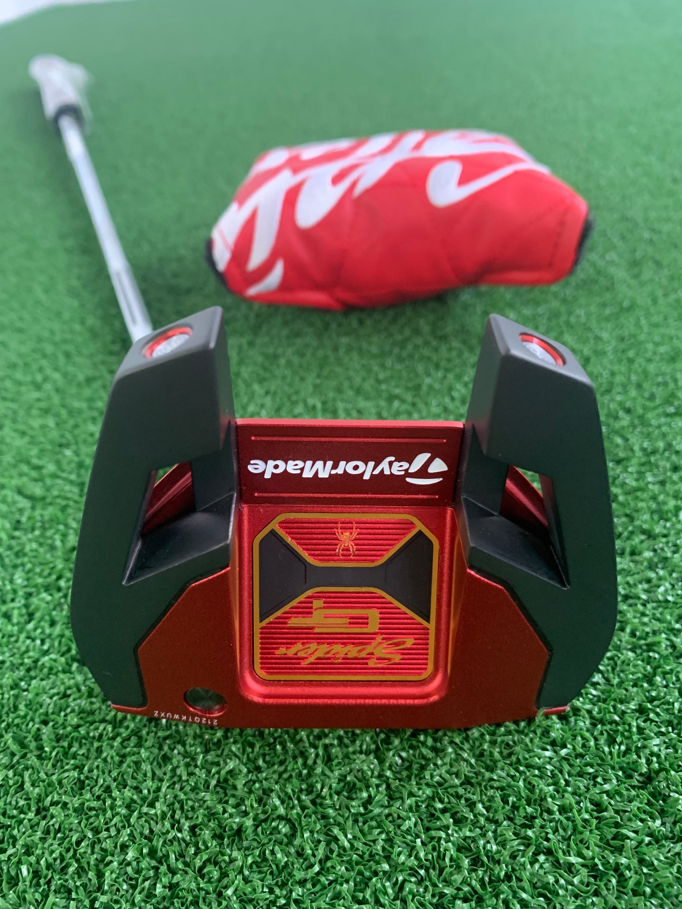 Taylormade Spider GT Red (34") *NEW*