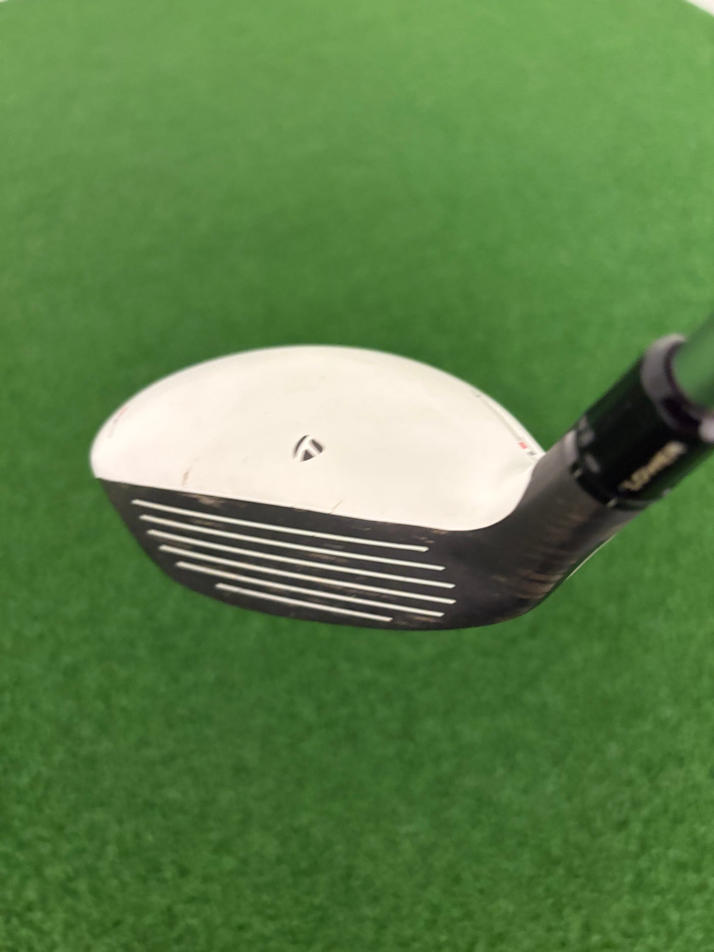 Taylormade Rescue 21* 4 Hybrid (Stiff)