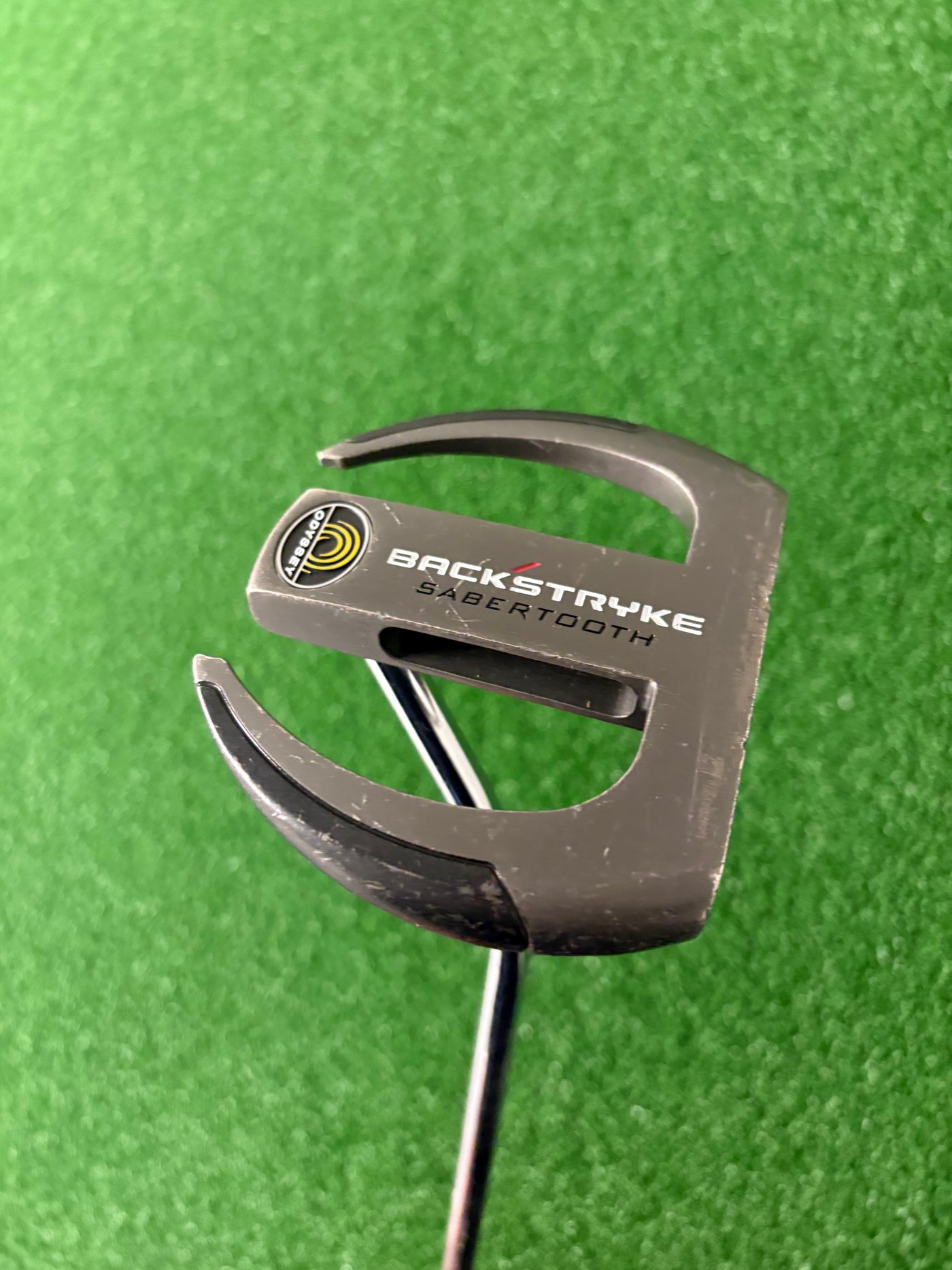 Odyssey Back Stryke Sabertooth (34")