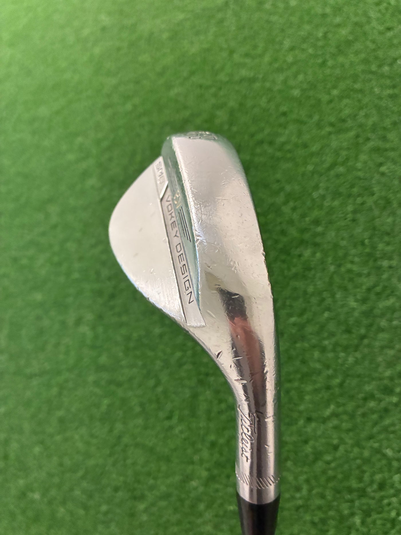 Titleist Vokey SM8 F Grind 52*