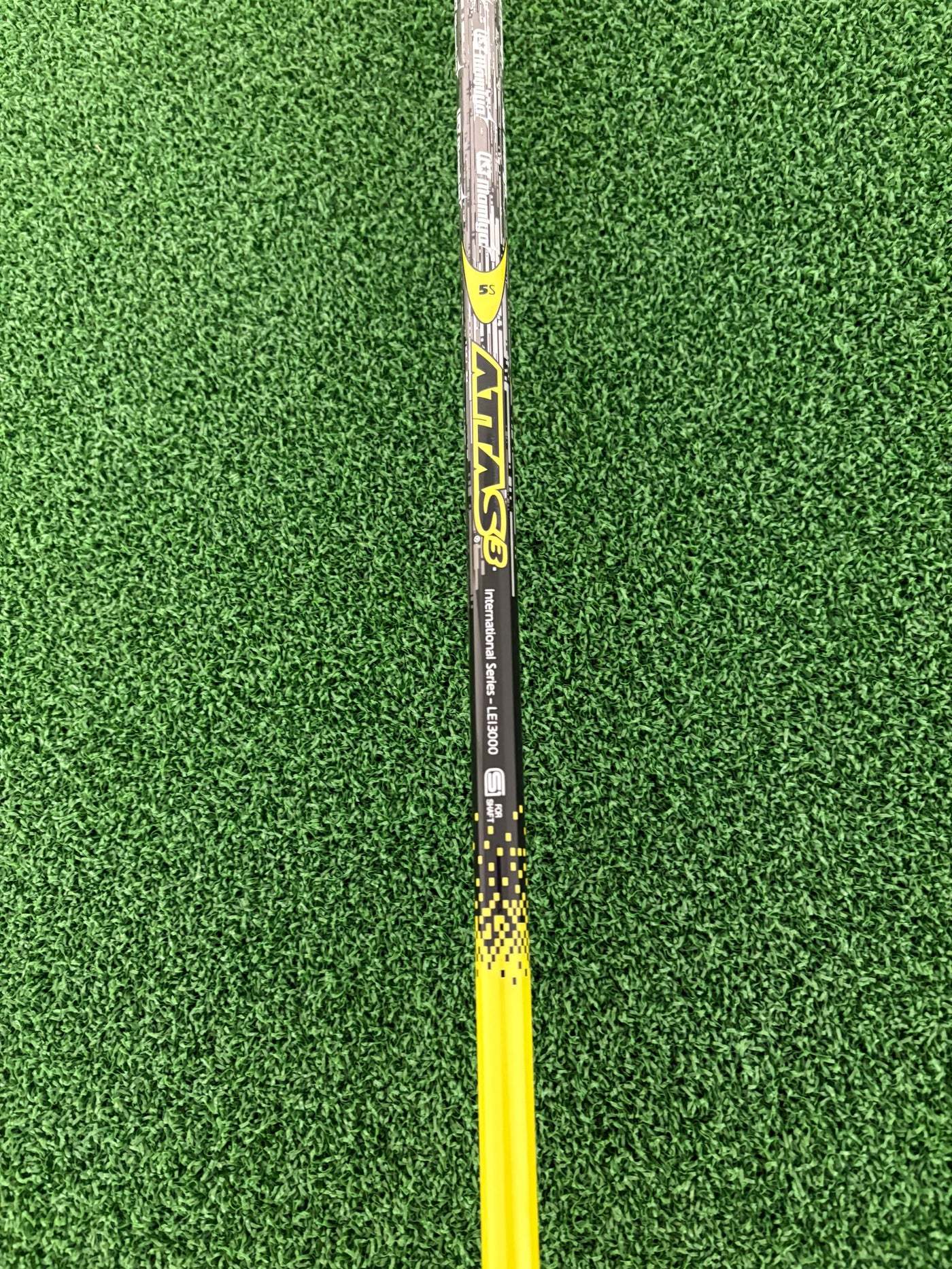 Taylormade R11S 10.5* (Stiff)