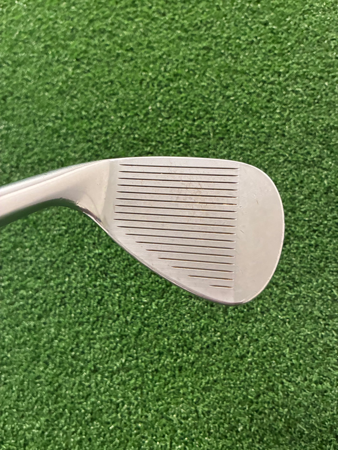 Titleist Vokey SM6 F Grind 52*