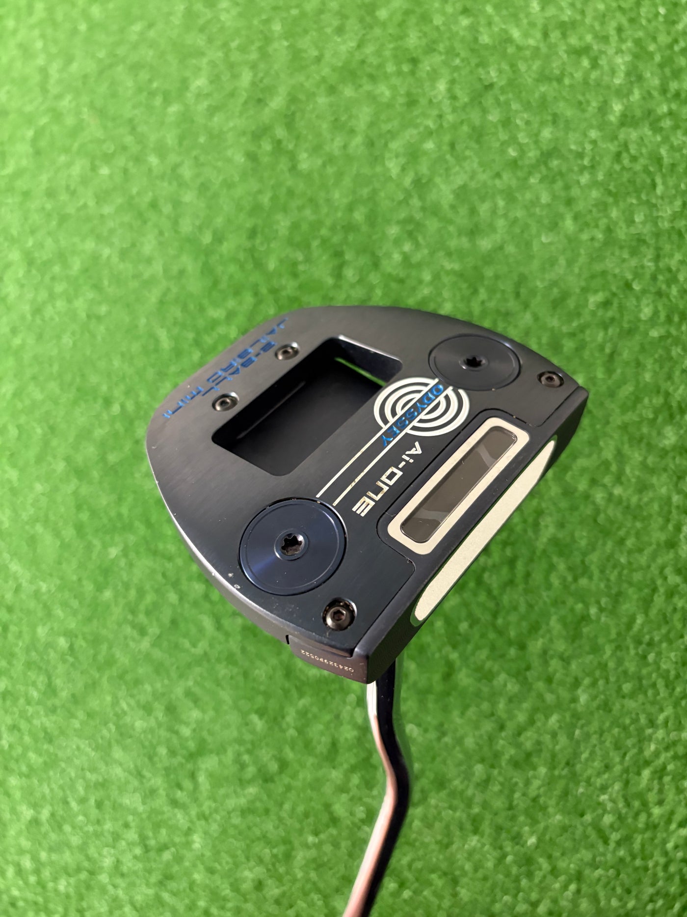 Odyssey AI One 2-Ball Jailbird Mini (34")