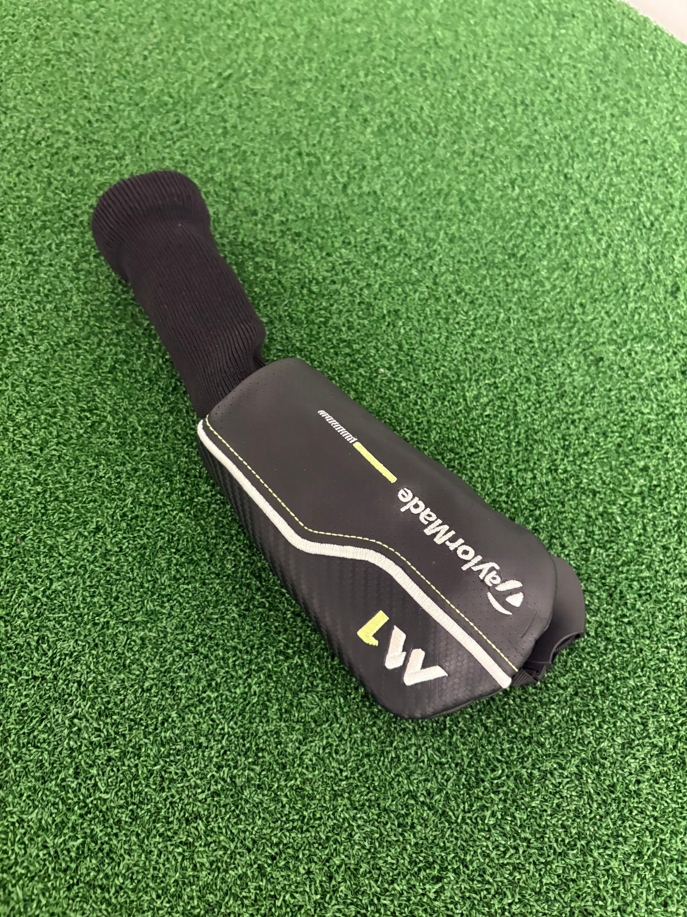 Taylormade M1 (2017) 21* 4 Hybrid (Stiff)