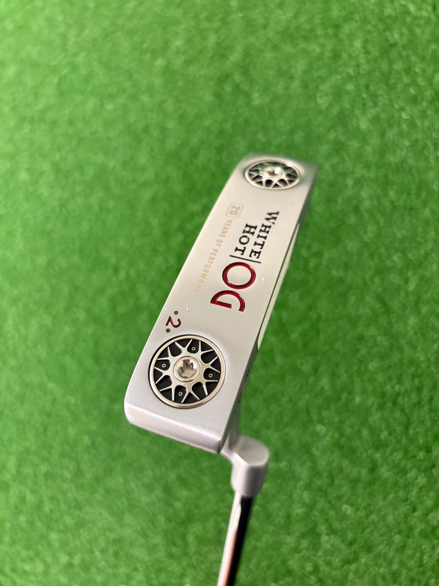 Odyssey White Hot OG #2 (34")