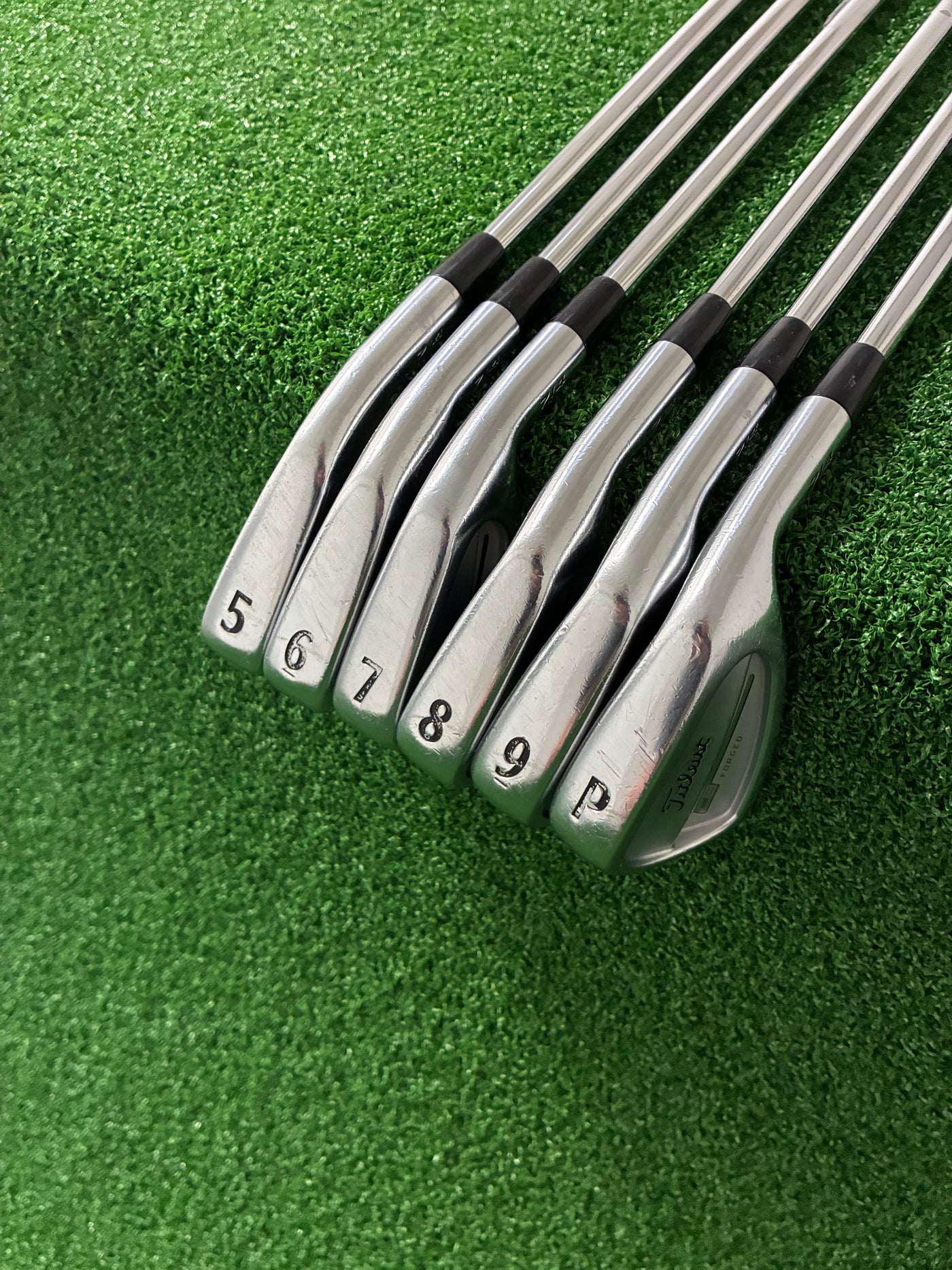 Titleist 714CB 5-PW (Stiff)
