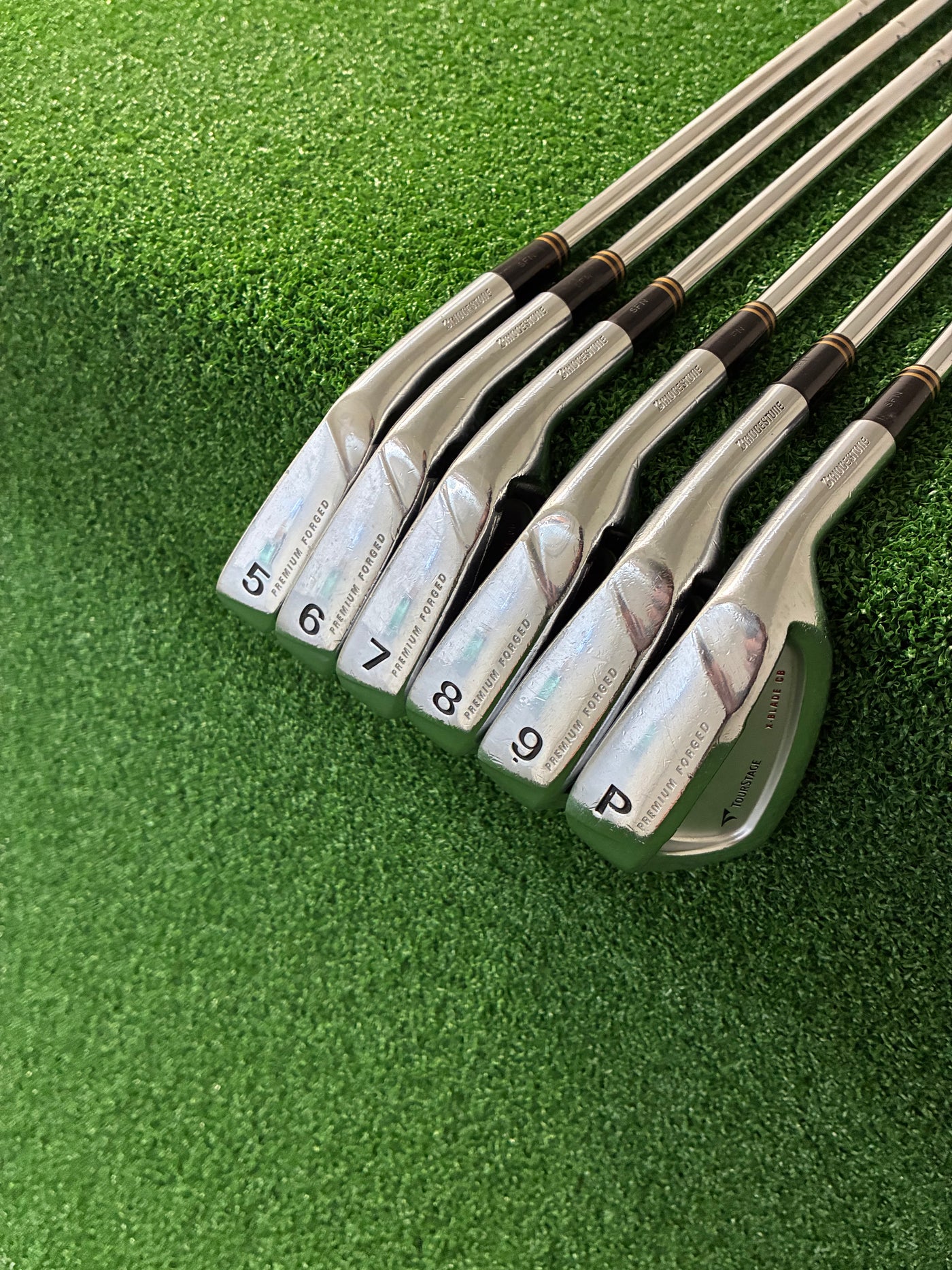 Bridgestone Tour Stage X-Blade CB 5-PW (Stiff)