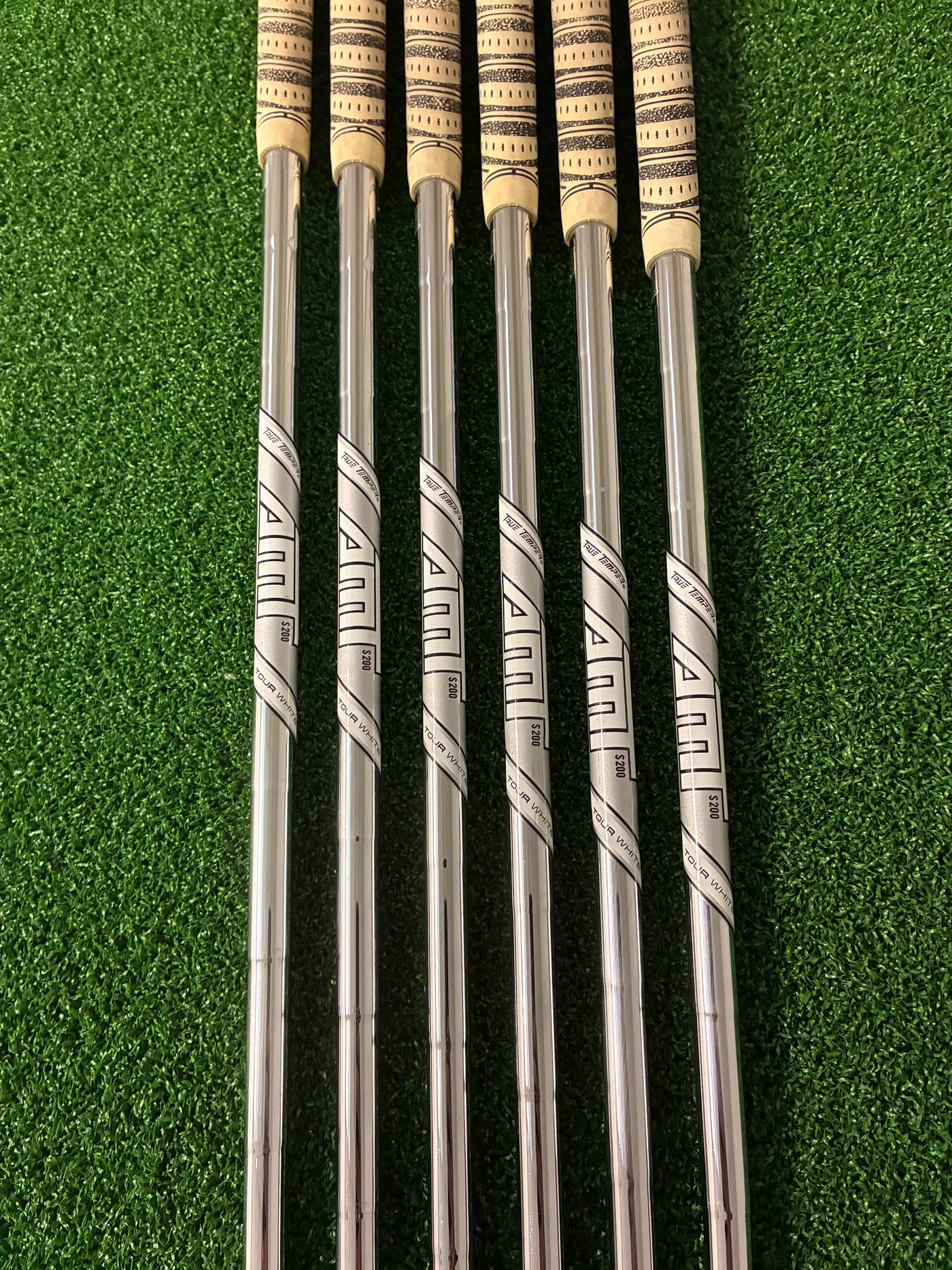 Honma Tour World TW747V 5-PW (Stiff)