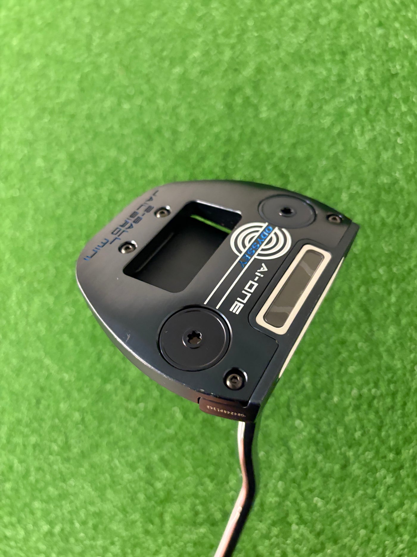 Odyssey AI One 2-Ball Jailbird Mini (34")