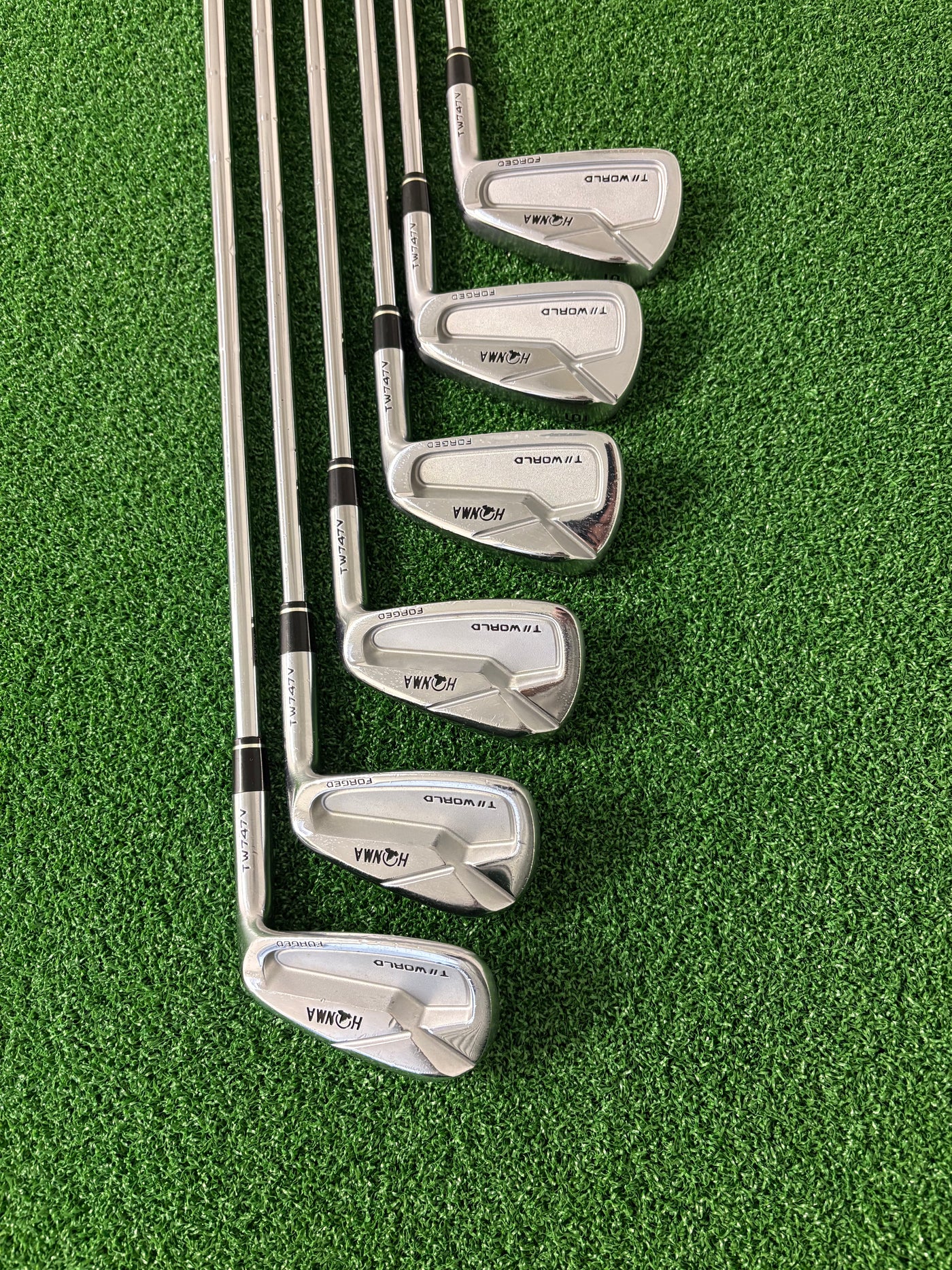 Honma Tour World TW747V 5-PW (Stiff)
