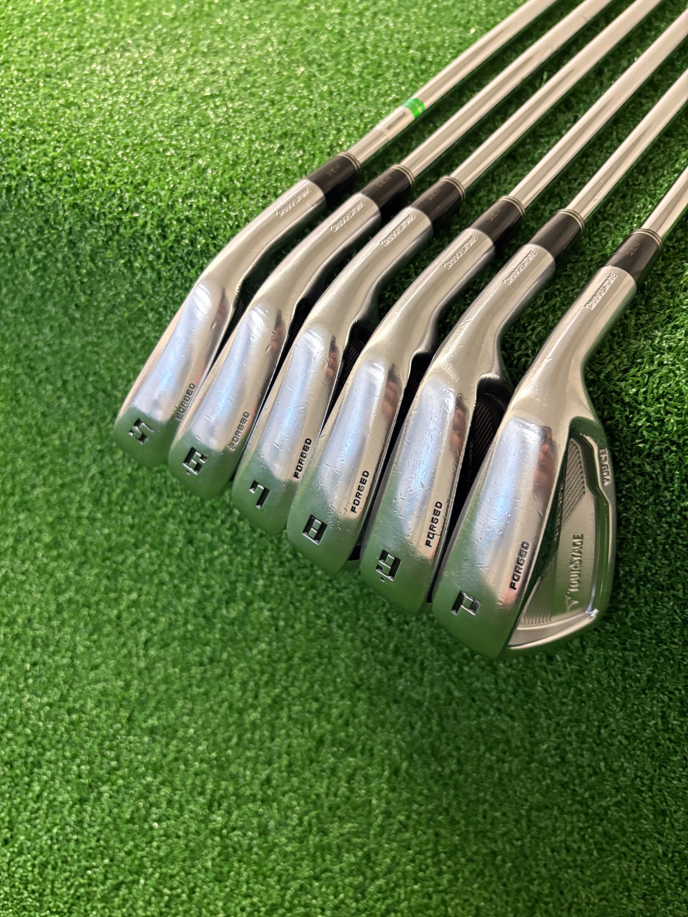 Bridgestone Tour Stage X-Blade 709CB 5-PW (Stiff)