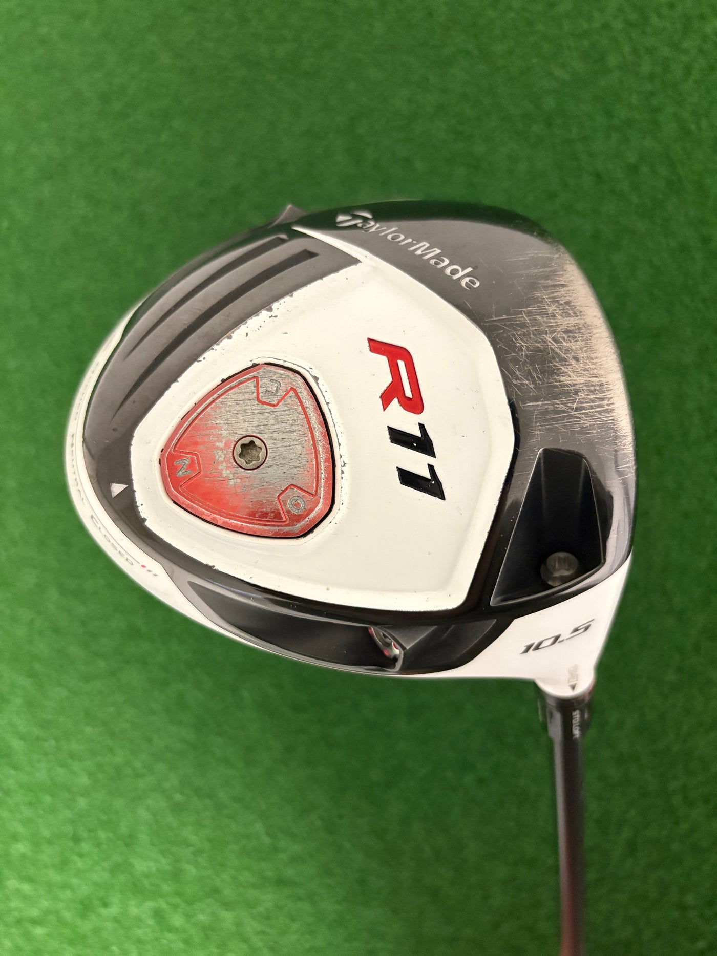 Taylormade R11 10.5* (Stiff)